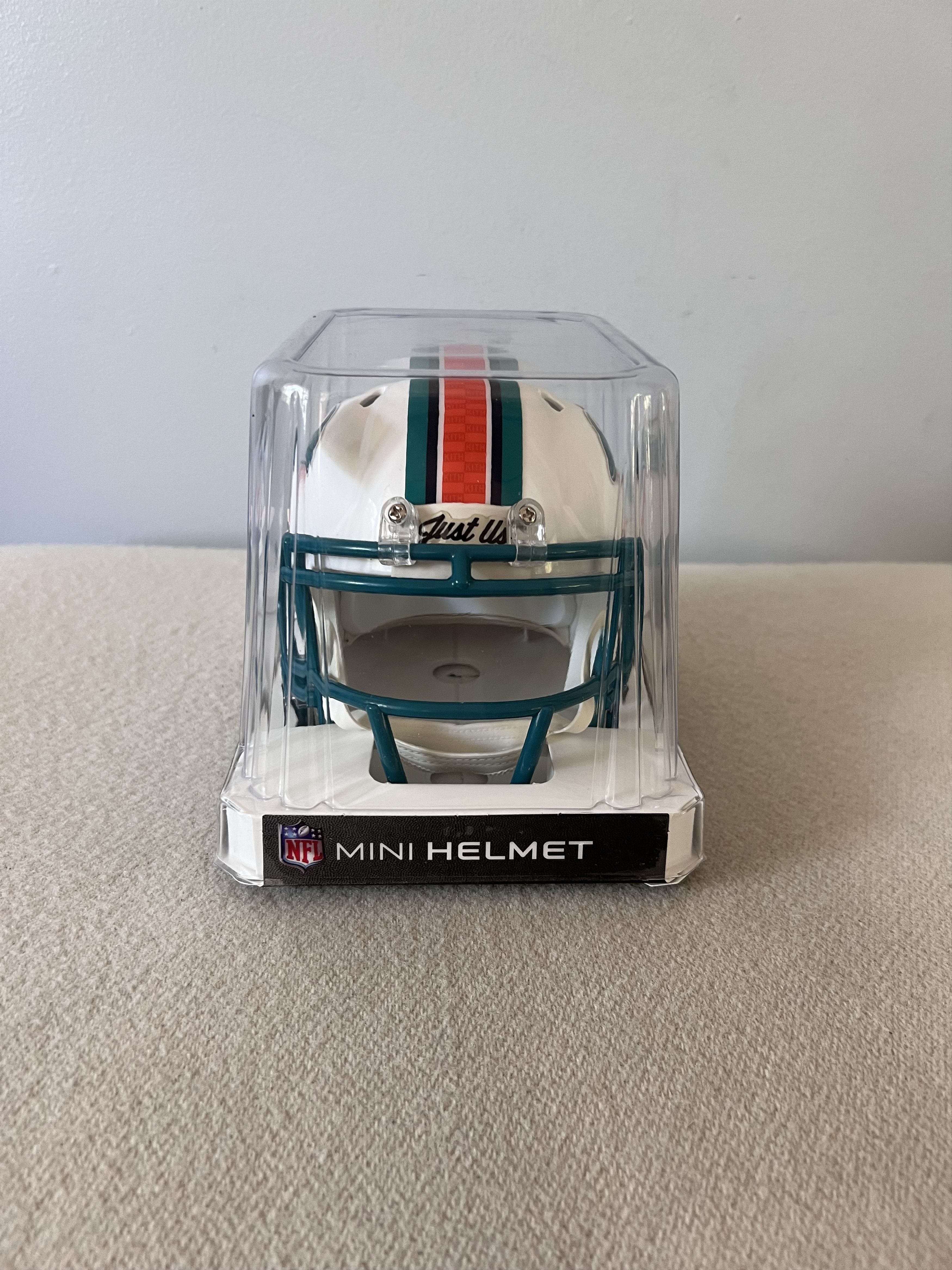 Kith × NFL Kith Riddell Miami Dolphins Mini Helmet Size ONE SIZE - 4 Thumbnail