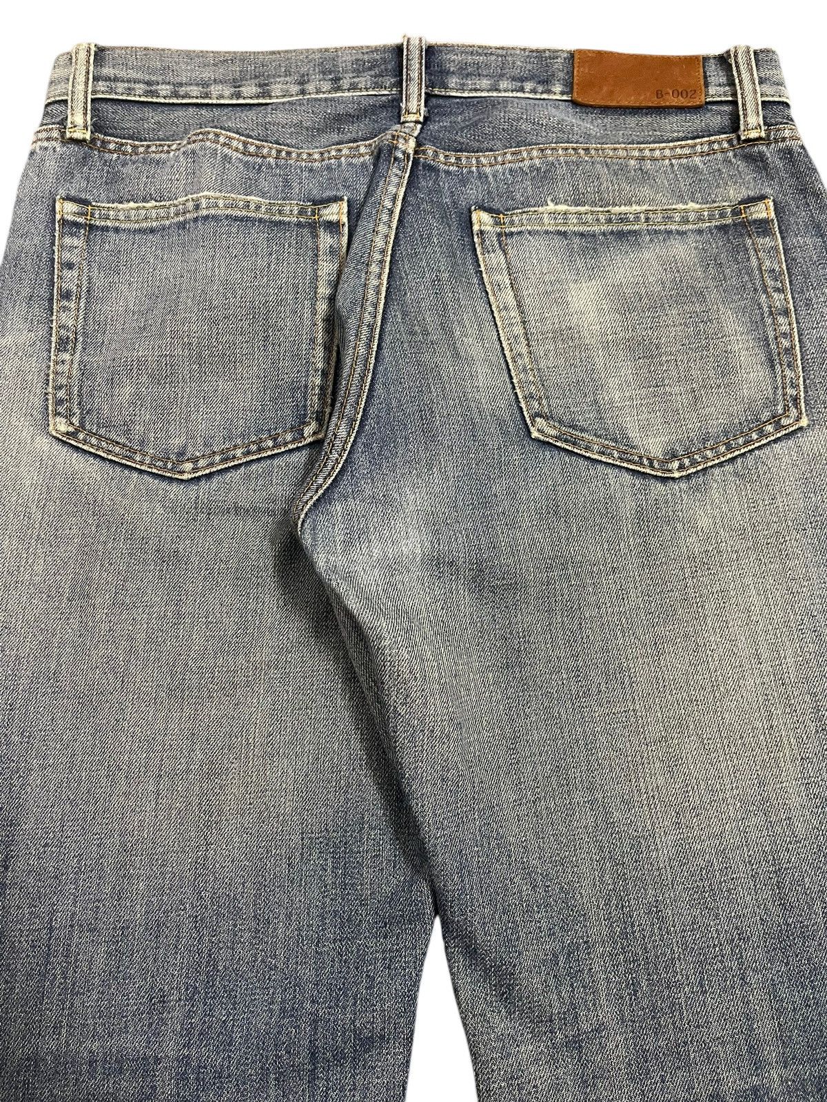 Uniqlo Vintage Japanese Uniqlo Blue Faded Wash Distress Baggy Jeans Size US 32 / EU 48 - 6 Thumbnail