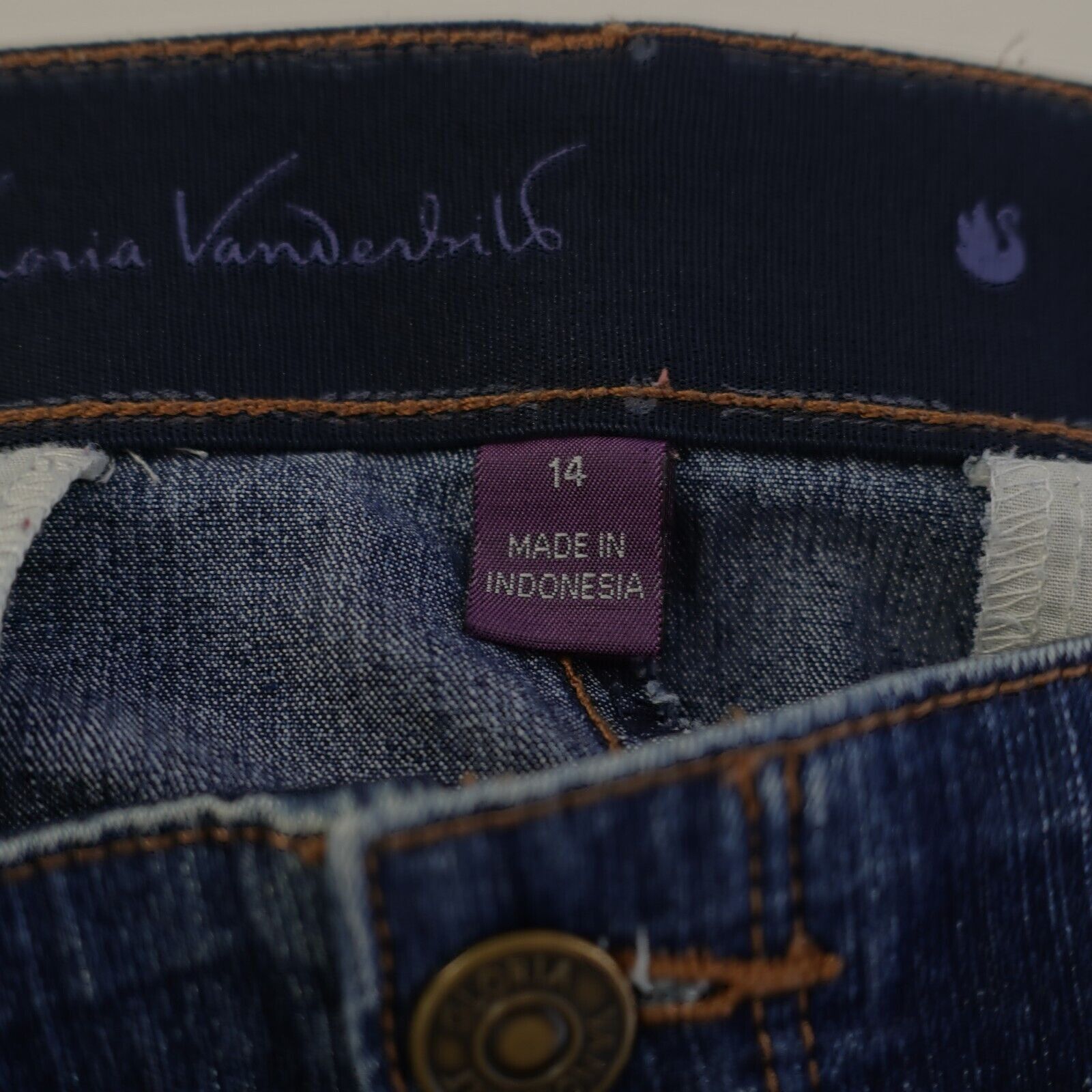Gloria Vanderbilt Gloria Vanderbilt Capri Denim Elastic Waist Jeans Size 14 Hi Size 36" / US 14 / IT 50 - 7 Thumbnail