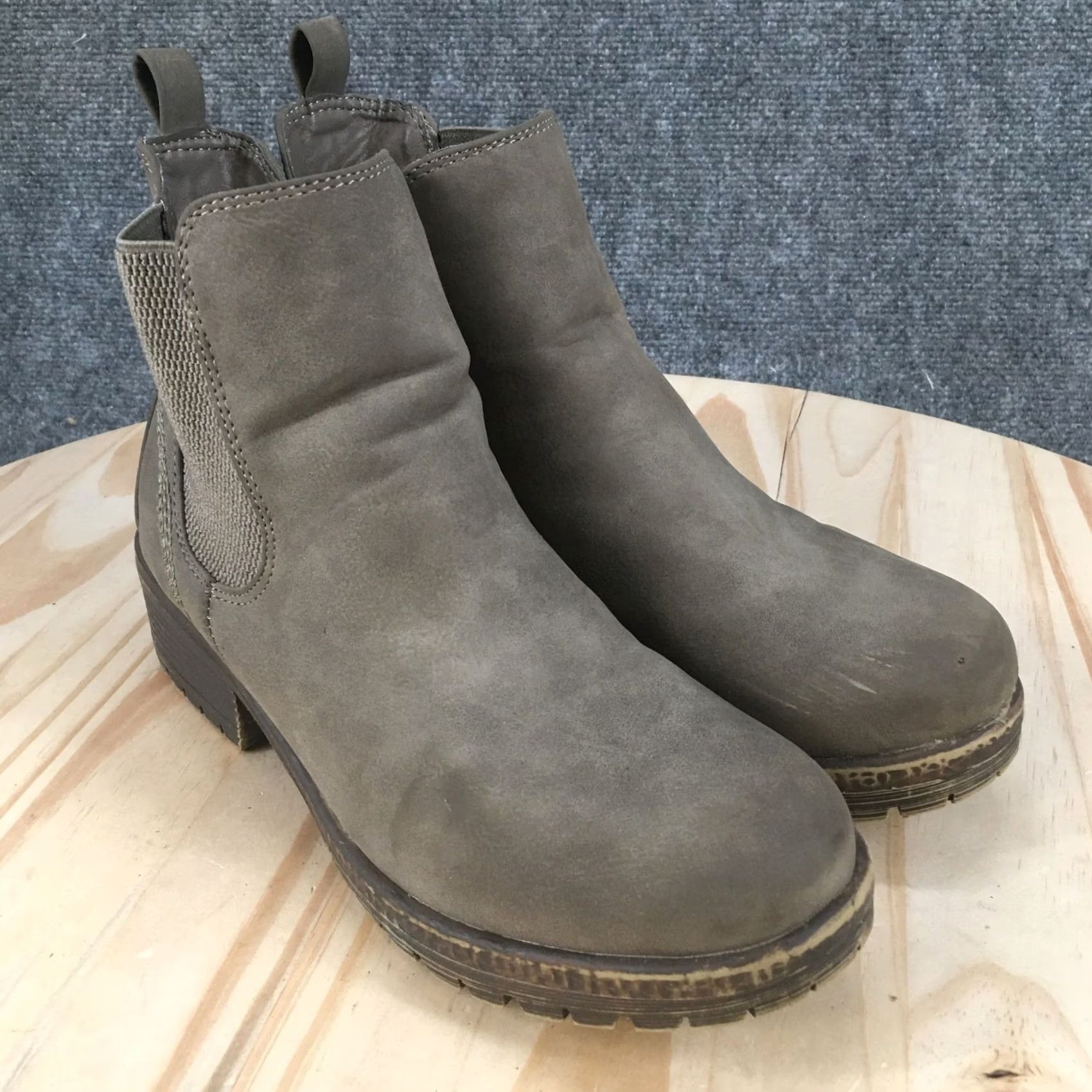 Vintage Maurices Boots Womens 8.5 M Anna Chelsea Booties Grey Faux Leather Ankle Top shoe Size M / US 6-8 / IT 42-44 - 6 Thumbnail