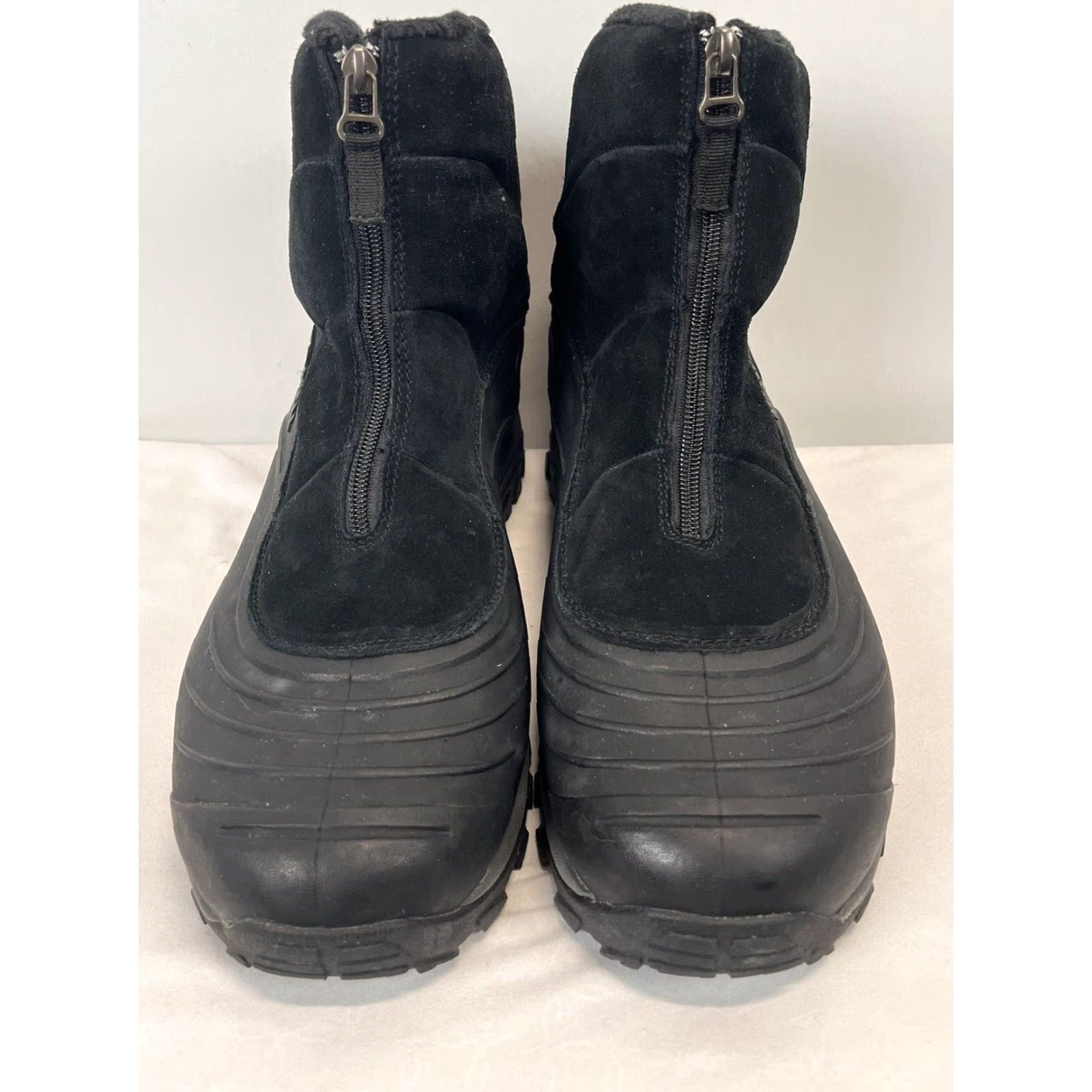 Merrell VINTAGE? Wait it's not vintage. So: Merrell Snow Boot Mens ZIP Rain Winter Black US 15 Vibram Sole Mens Boots 15 Black Merrell Snow Boot Mens Size US 15 / EU 48 - 3 Thumbnail