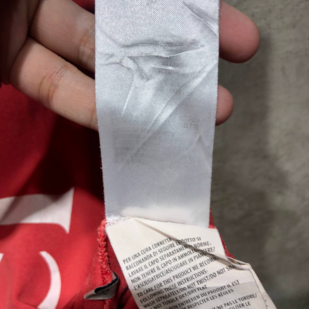 Gucci Gucci Vertical Logo tee Size US M / EU 48-50 / 2 - 11 Thumbnail