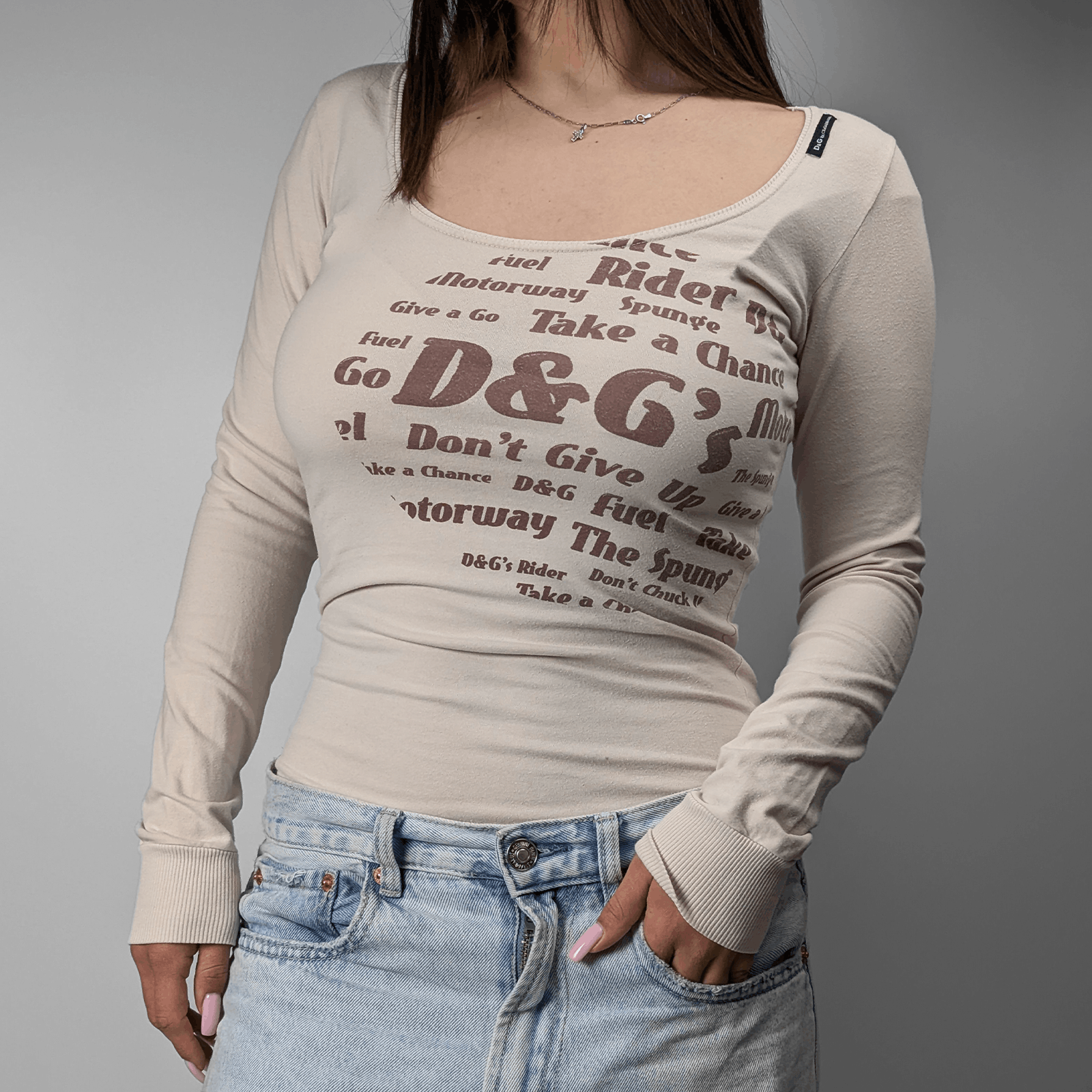 Dolce & Gabbana Dolce Gabbana DG Vintage Y2K Big Logo Beige Blouse T Shirt M Size M / US 6-8 / IT 42-44 - 2 Thumbnail