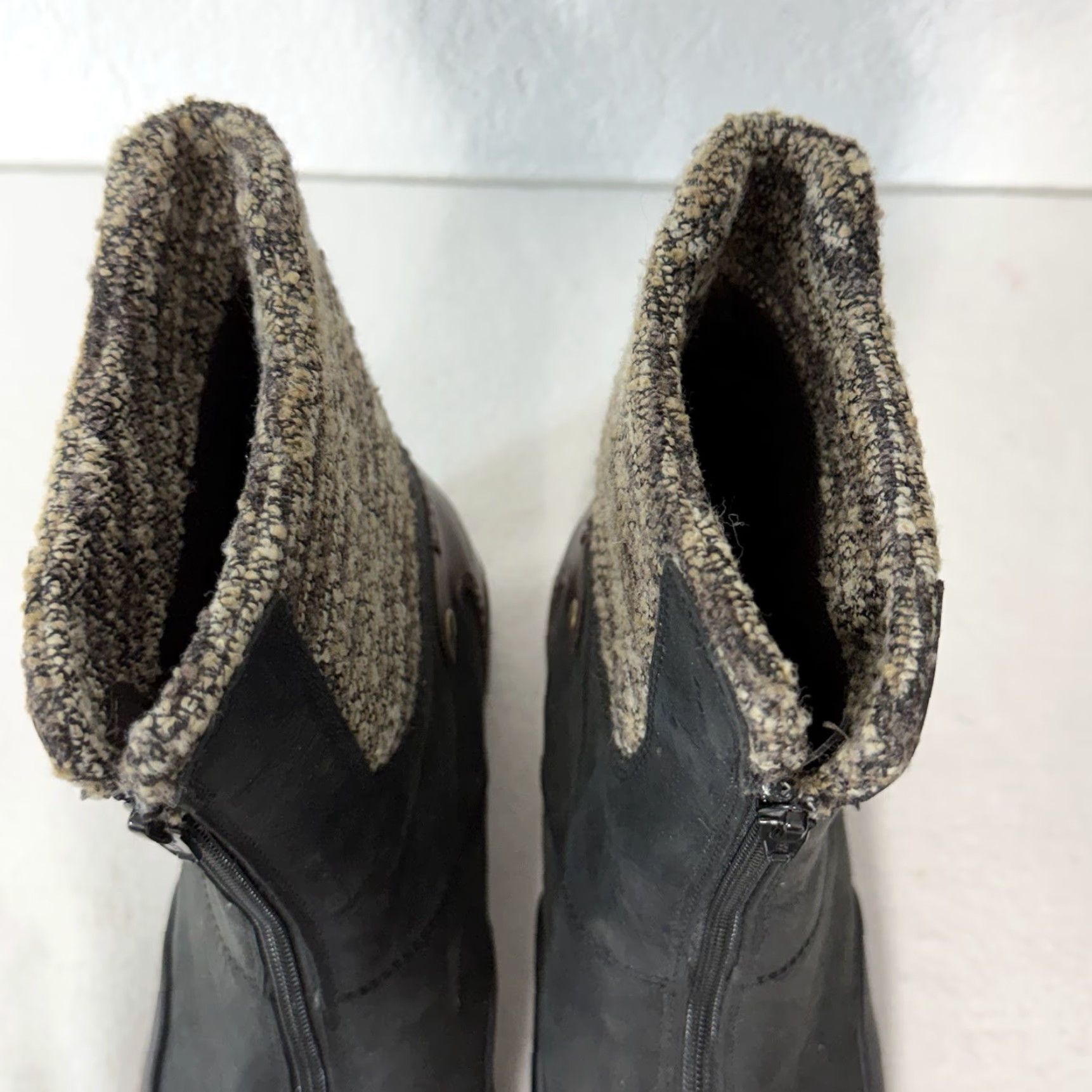 Merrell VINTAGE Merrell Women's ZipOn Warm Winter Boots Eventyr Bond Black Leather Size US 8 Size US 8 / IT 38 - 5 Thumbnail