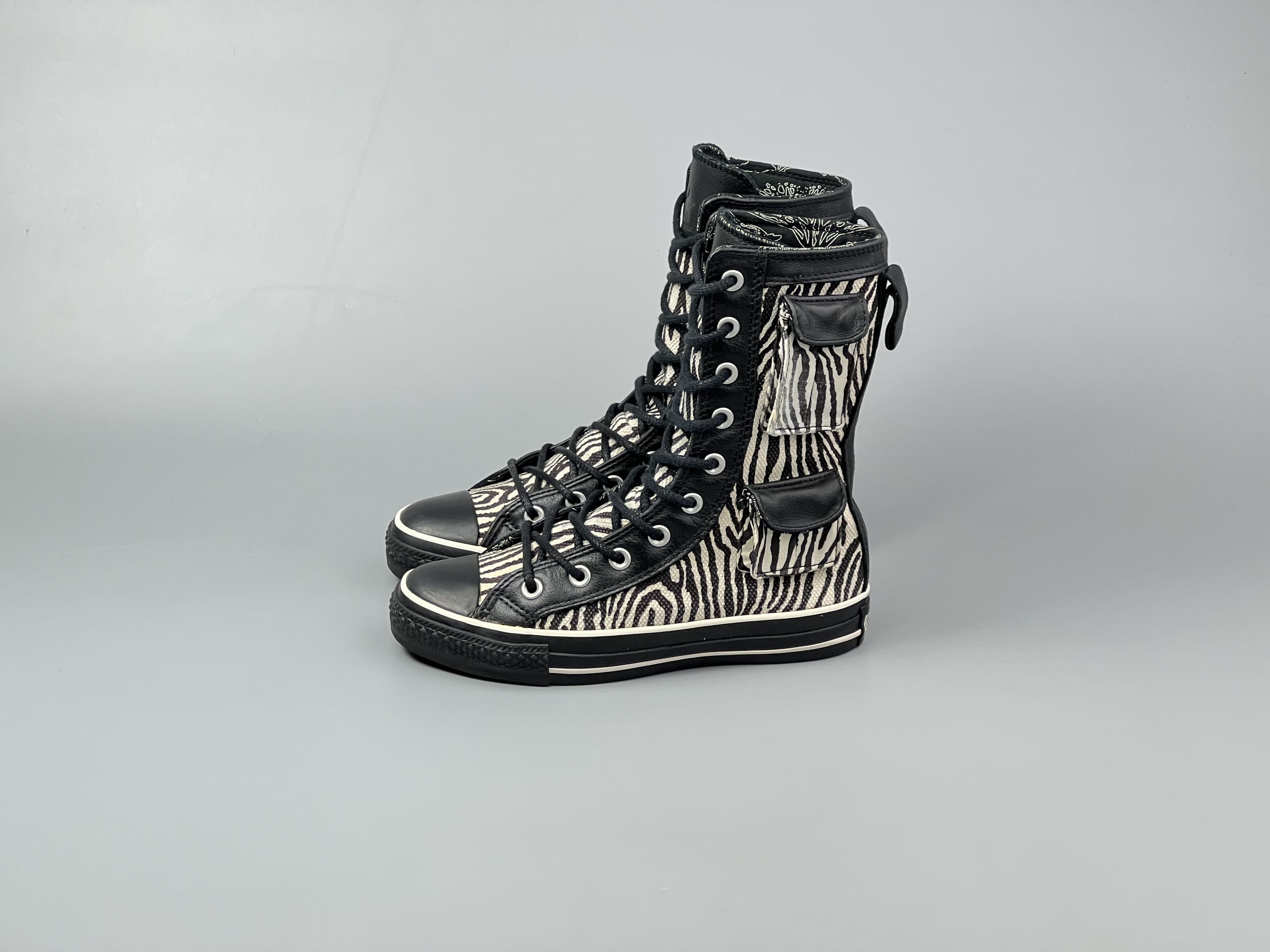 Converse Rare Converse Zebra Hi Top Size US 6 Size US 6 / IT 36 - 2 Thumbnail