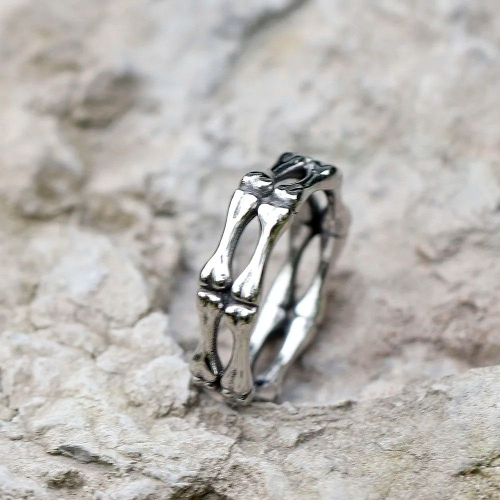 Jewelry Simple Gothic Skull Ring Size ONE SIZE - 4 Thumbnail