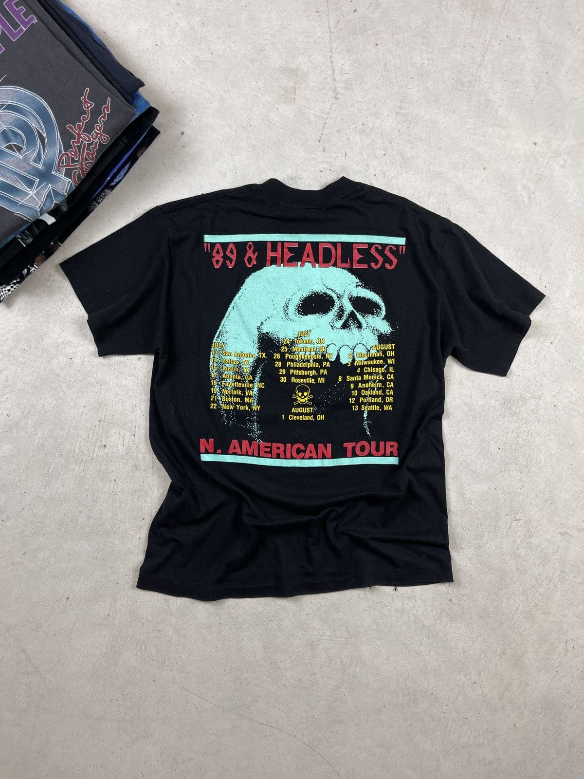 Vintage RARE 1989 Wasp ‘Headless Tour’ Band Tee Size US L / EU 52-54 / 3 - 4 Thumbnail
