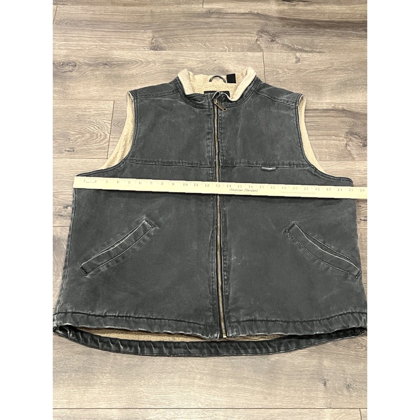 Denime WOLVERINE Men’s Upland Denim Vest Cotton XL Bison Outdoor Outerwear Size US XL / EU 56 / 4 - 5 Thumbnail