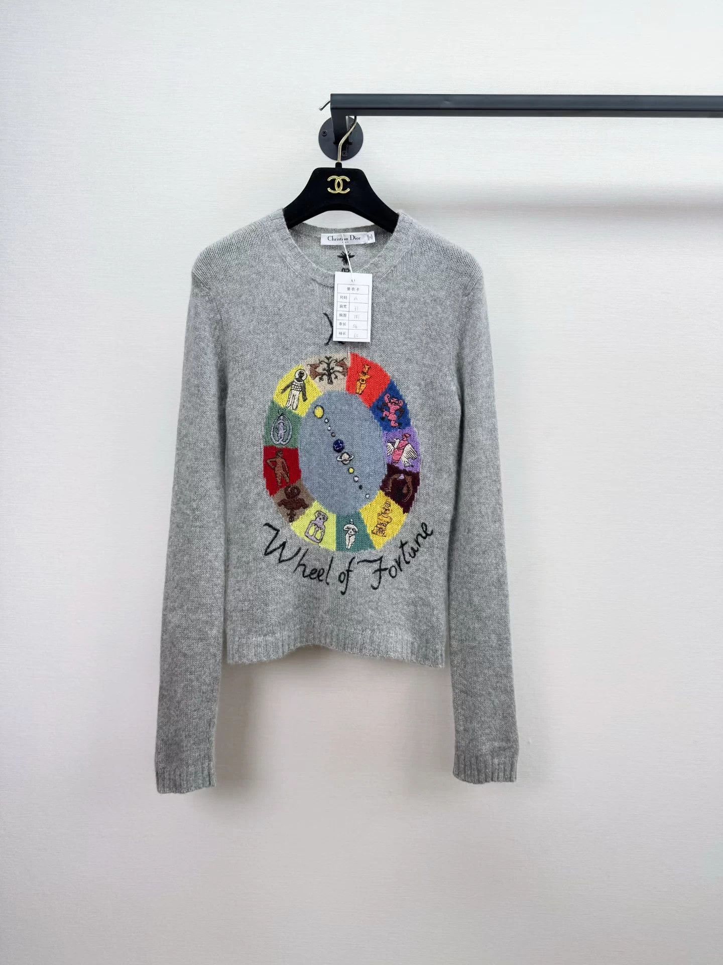 Dior Dior Authentic Cashmere Embroidered Sweater 36 Like New Size XS / US 0-2 / IT 36-38 - 1 Thumbnail