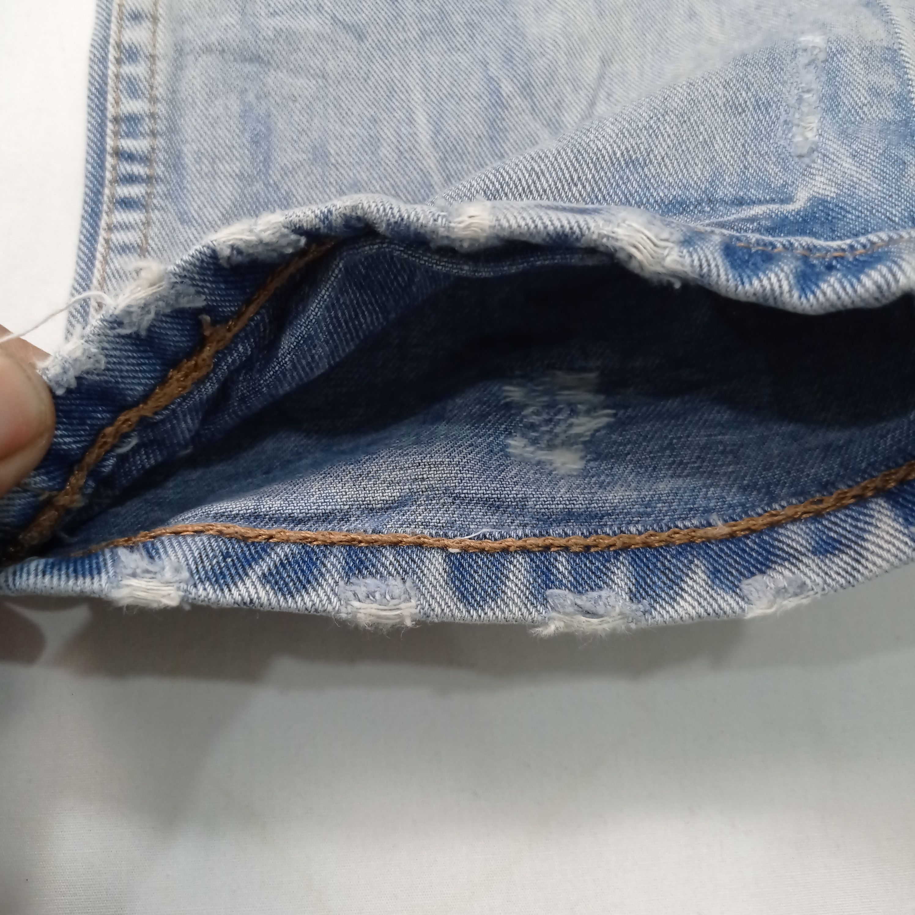 Zara 🔥Zara Faded Distressed Jeans Pants Size US 31 - 10 Thumbnail