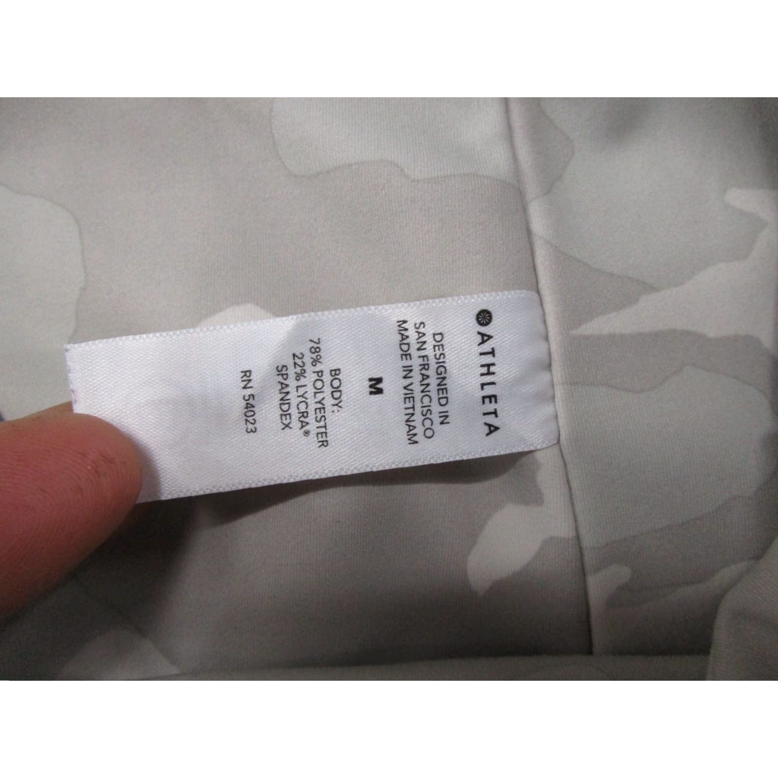 Athleta Athleta Leggings Women's Size M Gray Camo Camouflage Yoga Elation 7/8 Tight Size 32" / US 10 / IT 46 - 3 Thumbnail