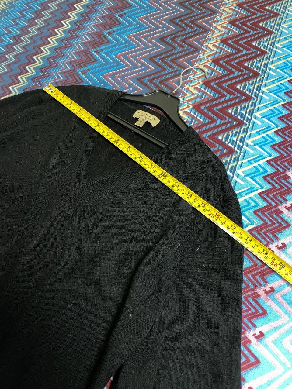 Burberry × Vintage Burberry Vintage Mens V-neck Sweater Size US L / EU 52-54 / 3 - 12 Thumbnail