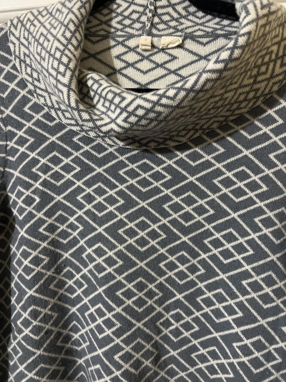 Other Moth Anthro Gray Cream Geometric Pattern Cowl Neck Sweater M Size M / US 6-8 / IT 42-44 - 3 Thumbnail