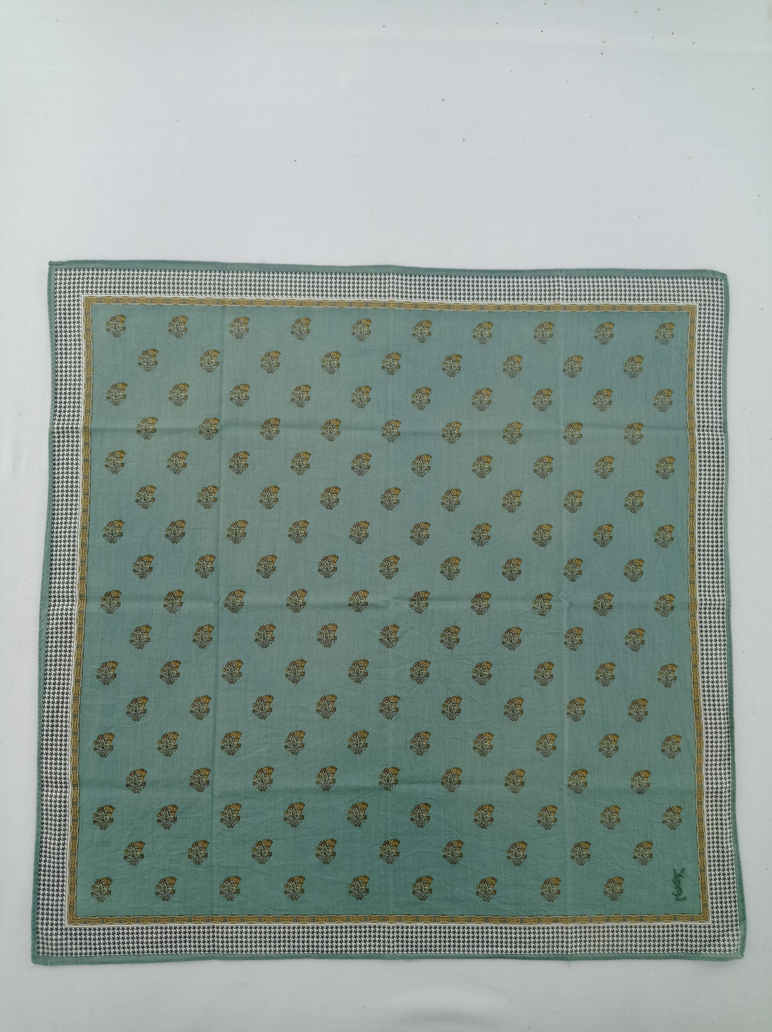 Vintage Vintage Yves Saint Laurent Handkerchief / Neckwear / Bandana Size ONE SIZE - 3 Thumbnail
