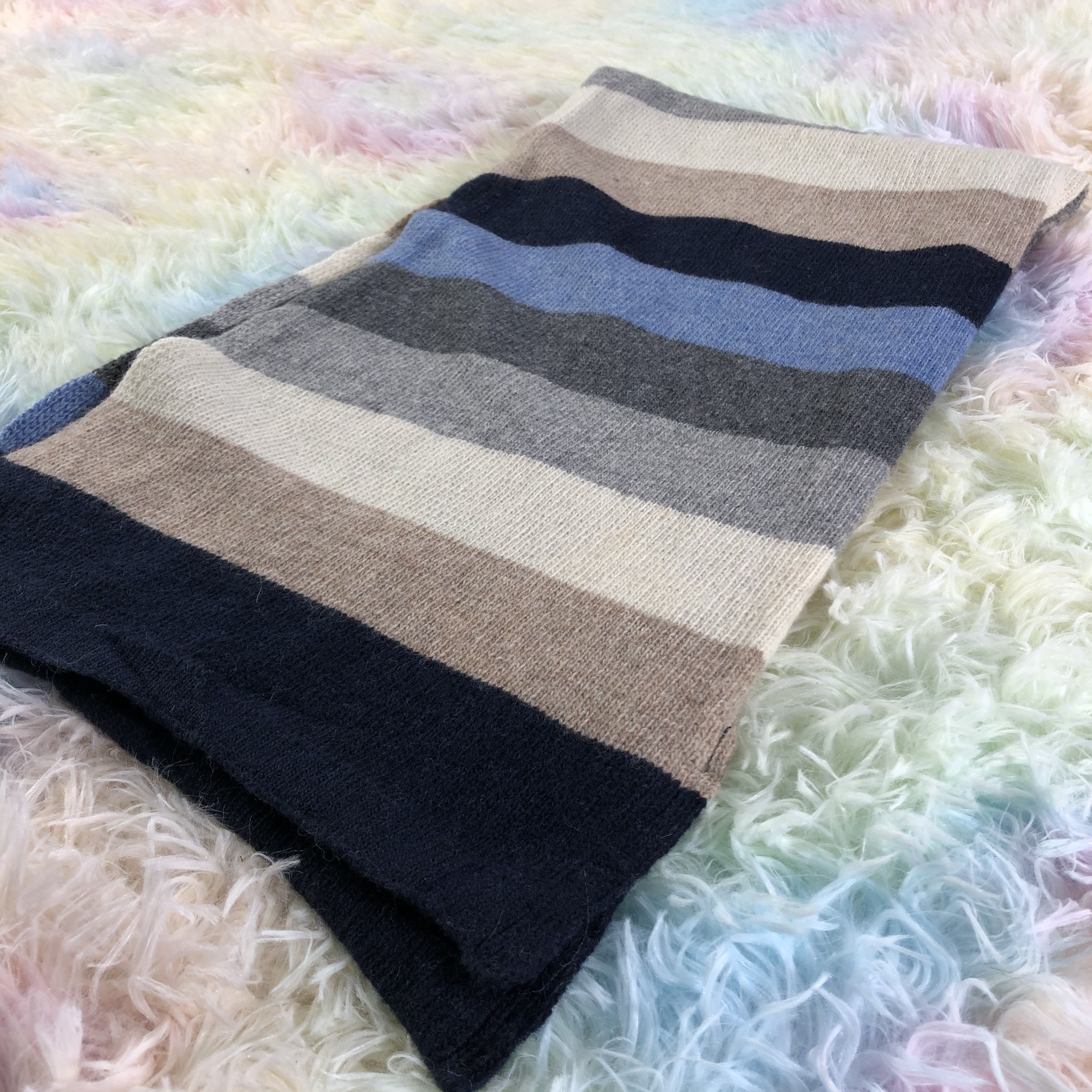 Barneys New York Barneys New York Scarf / Muffler / Neckwear - KM74 Size ONE SIZE - 3 Thumbnail