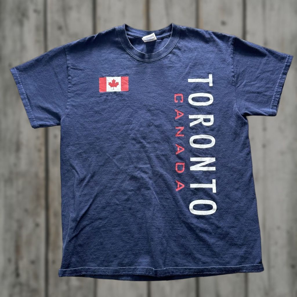 Gildan Gildan Shirt Mens Medium Blue Toronto Canada Flag Graphic Tee Souvenir Travel Size US M / EU 48-50 / 2 - 1 Thumbnail