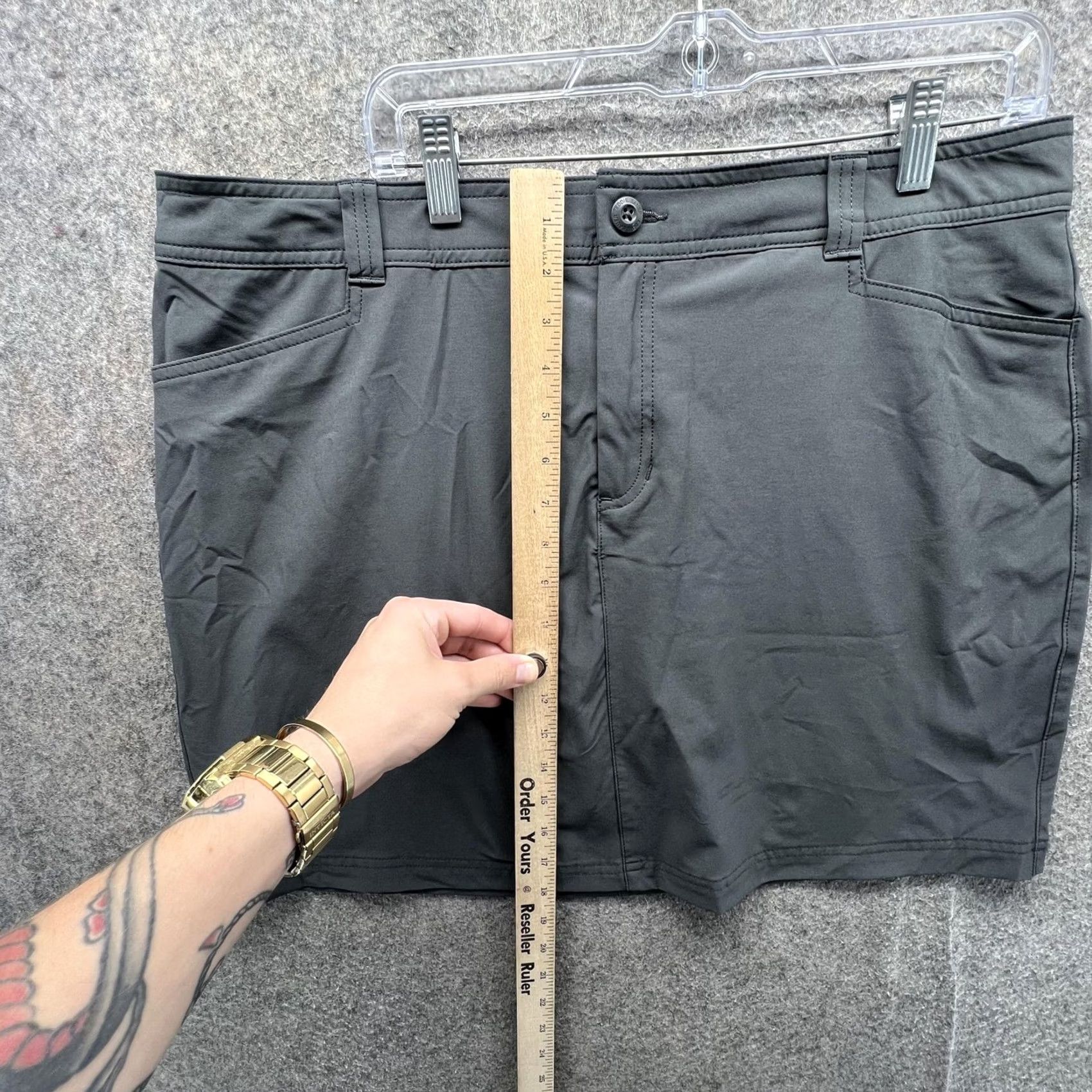 Eddie Bauer VINTAGE? No. (Skip) Eddie Bauer Skirt Womens 16 Gray Stretch Hiking Outdoor Travel Pockets Casual Size 38" / US 16 / IT 52 - 4 Thumbnail