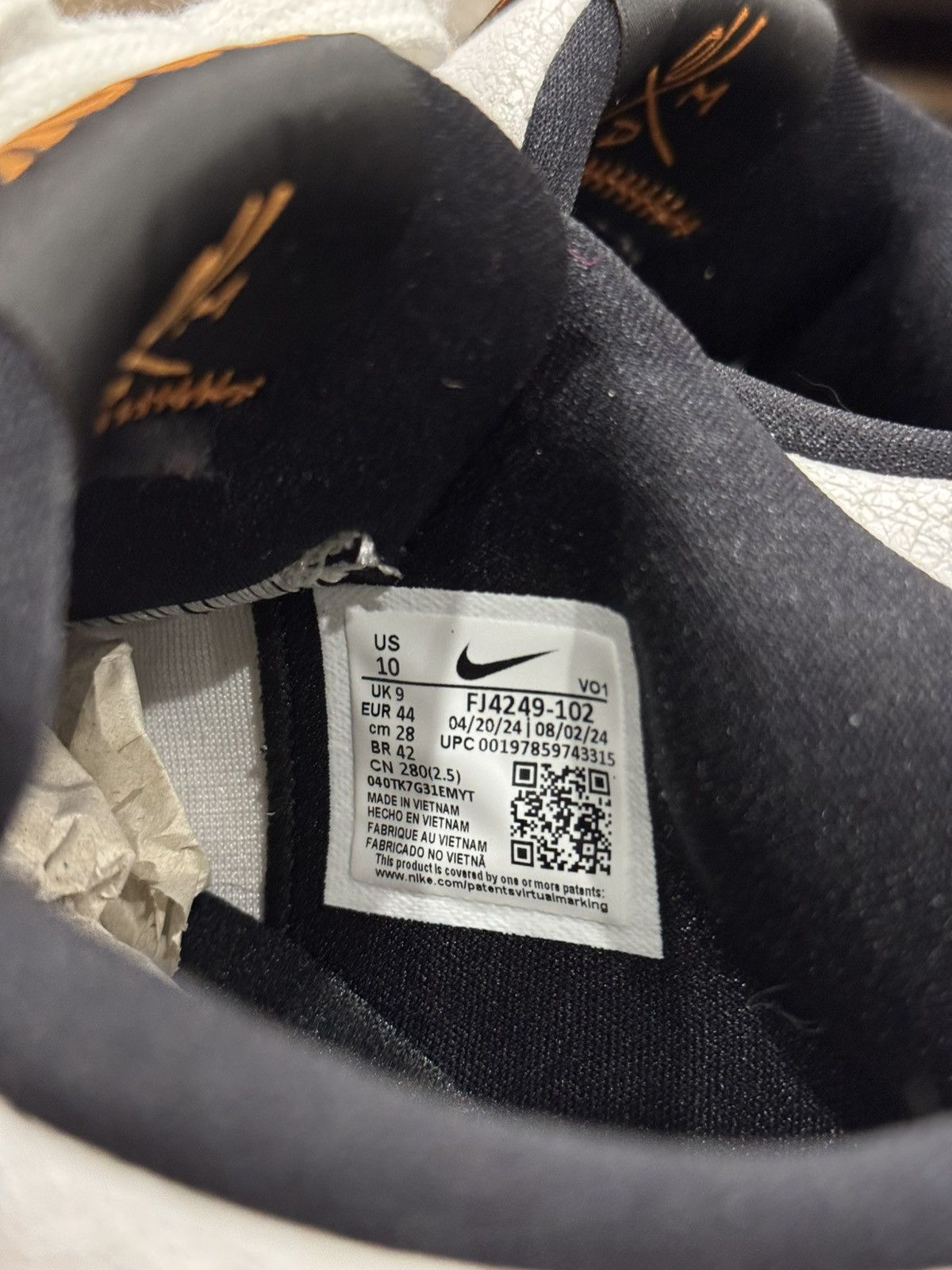 Nike Nike Book 1 Signature Model Size US 10 / EU 43 - 16 Thumbnail