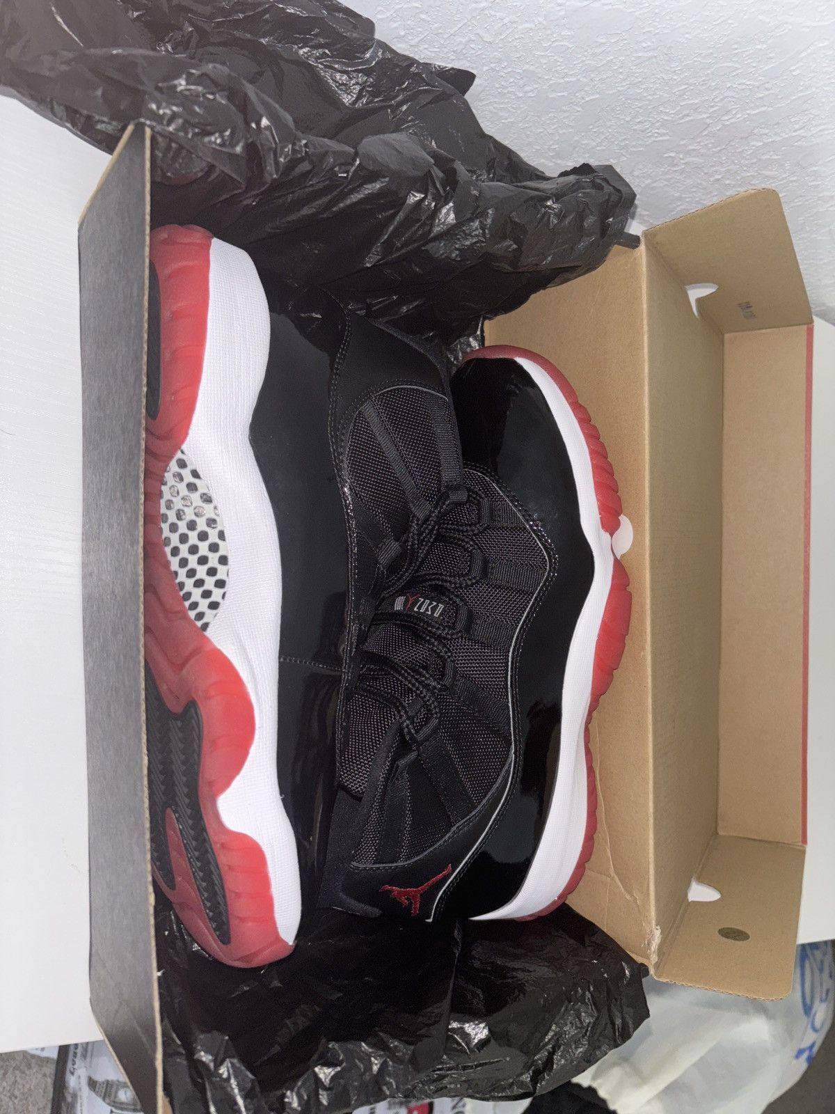 Jordan Brand Air Jordan Bred 11 Retro Size US 10 / EU 43 - 10 Thumbnail