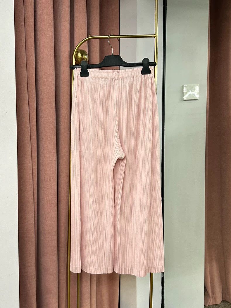 Issey Miyake Issey Miyake Pink pleated pants Size 25" / US 0 / IT 36 - 2 Thumbnail