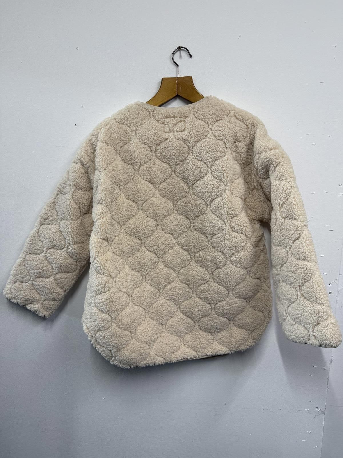 Sci-Fi Fantasy Cream Quilted Sherpa Fleece Jacket with Pockets Size XS / US 0-2 / IT 36-38 - 2 Thumbnail
