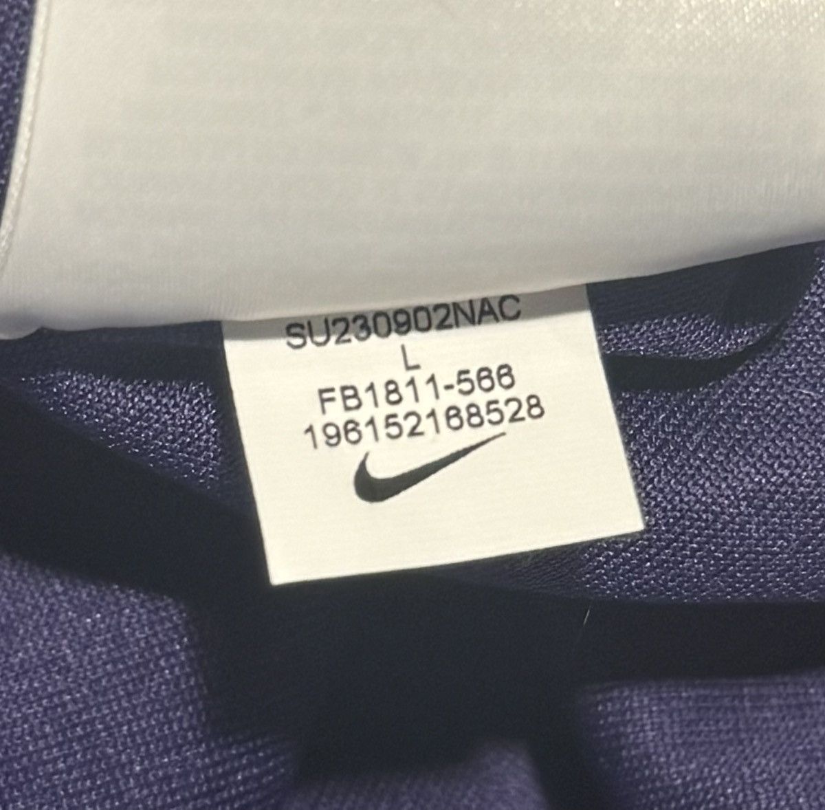 Nike Phoenix Suns tank top Devin Booker Size US L / EU 52-54 / 3 - 9 Thumbnail