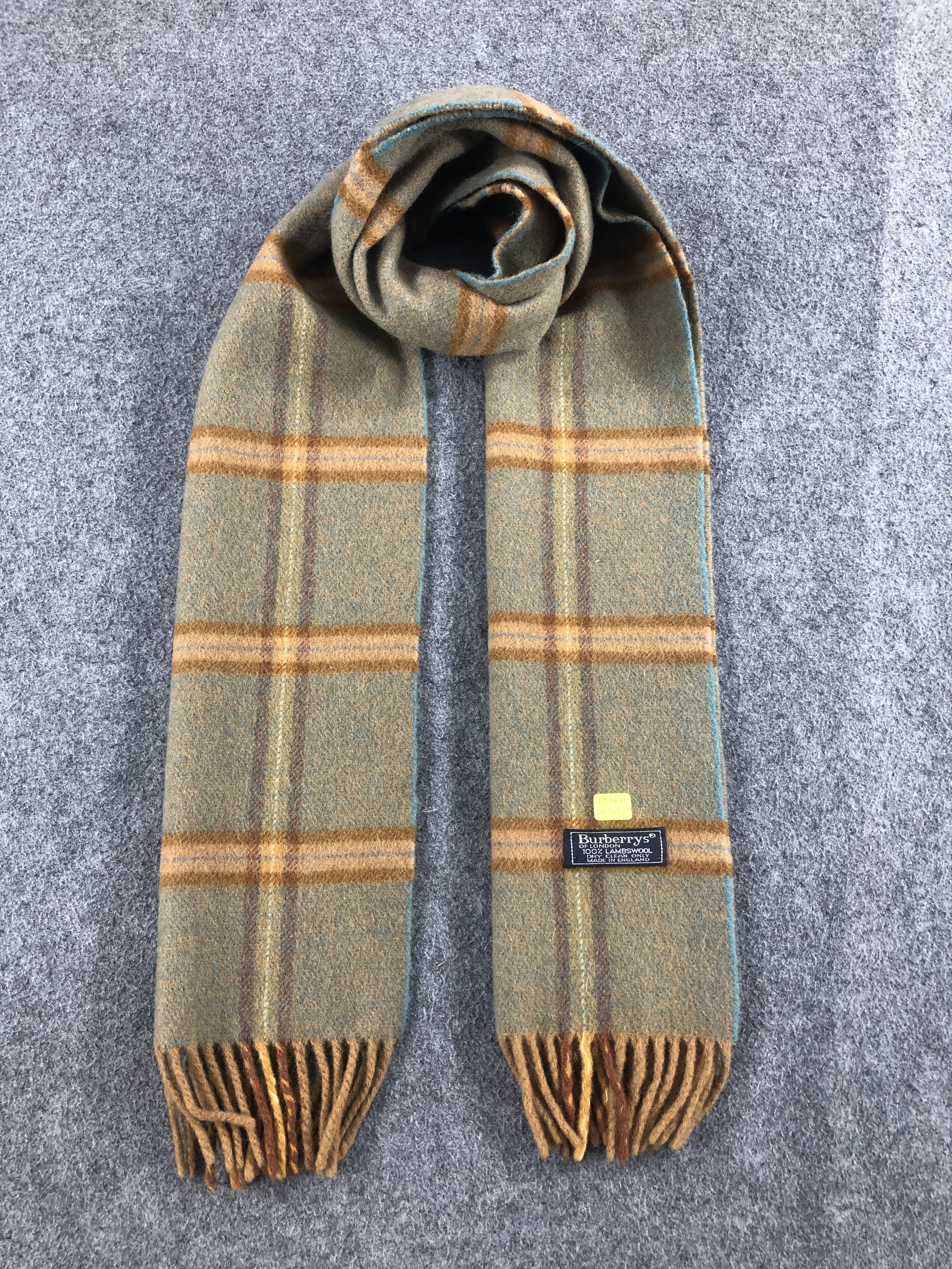 Burberry Burberry Scarf / Muffler / Neckwear Size ONE SIZE - 1 Thumbnail