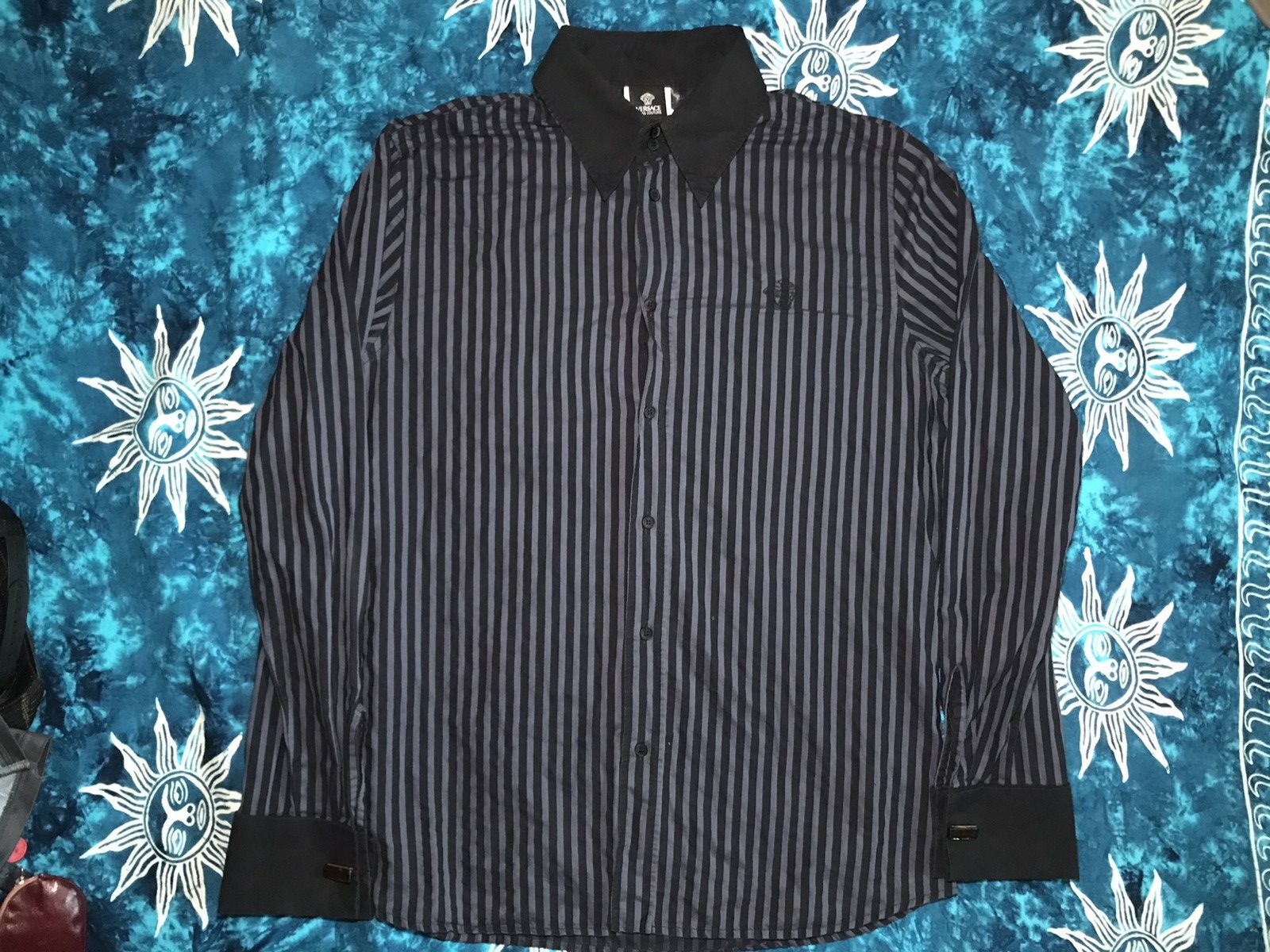 Versace Vintage Versace Stripe Button Up Medusa Shirt Cufflinks Size US M / EU 48-50 / 2 - 19 Thumbnail