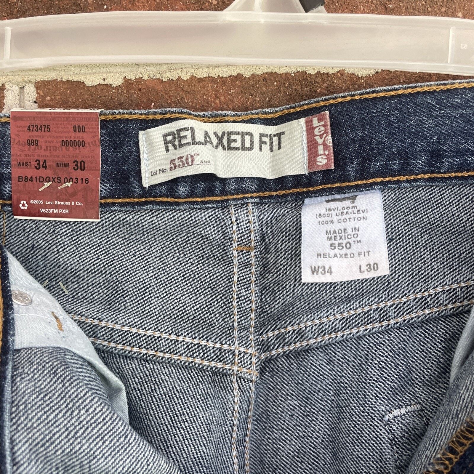 Levi's Vtg 90s Levi’s 550 Relaxed BOOTCUT Blue Jeans Size 34/30 NWT Size US 34 / EU 50 - 3 Thumbnail
