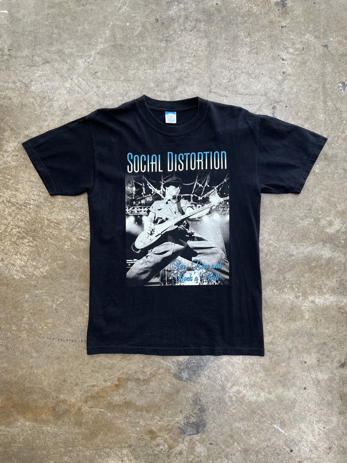 Band Tees Vintage 2004 Social Distortion US Tour Mike Ness Tee Medium Size US M / EU 48-50 / 2 - 2 Thumbnail