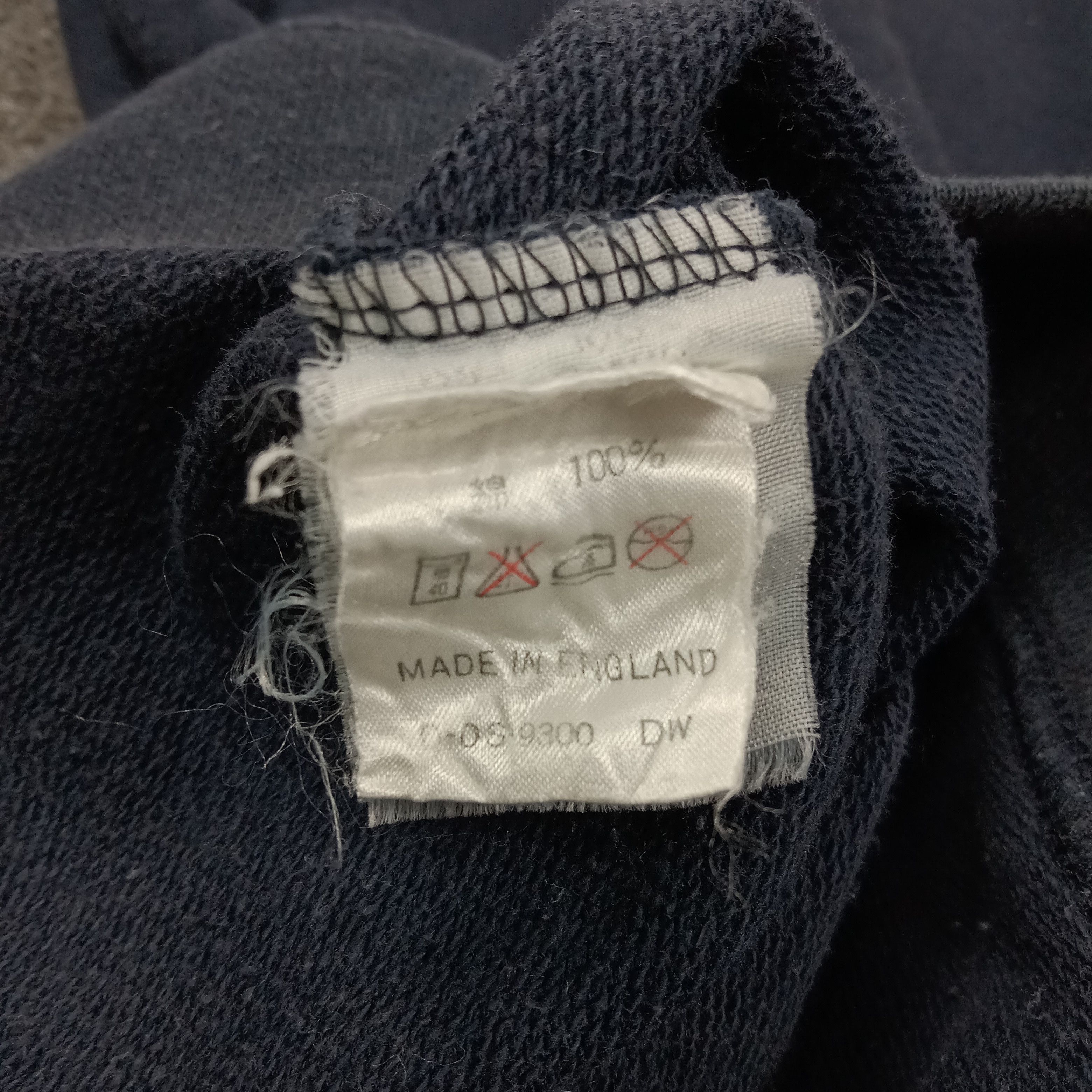 Burberry Burberrys Spell Out Embroidery Sweatshirt C270N10 Size US L / EU 52-54 / 3 - 7 Thumbnail