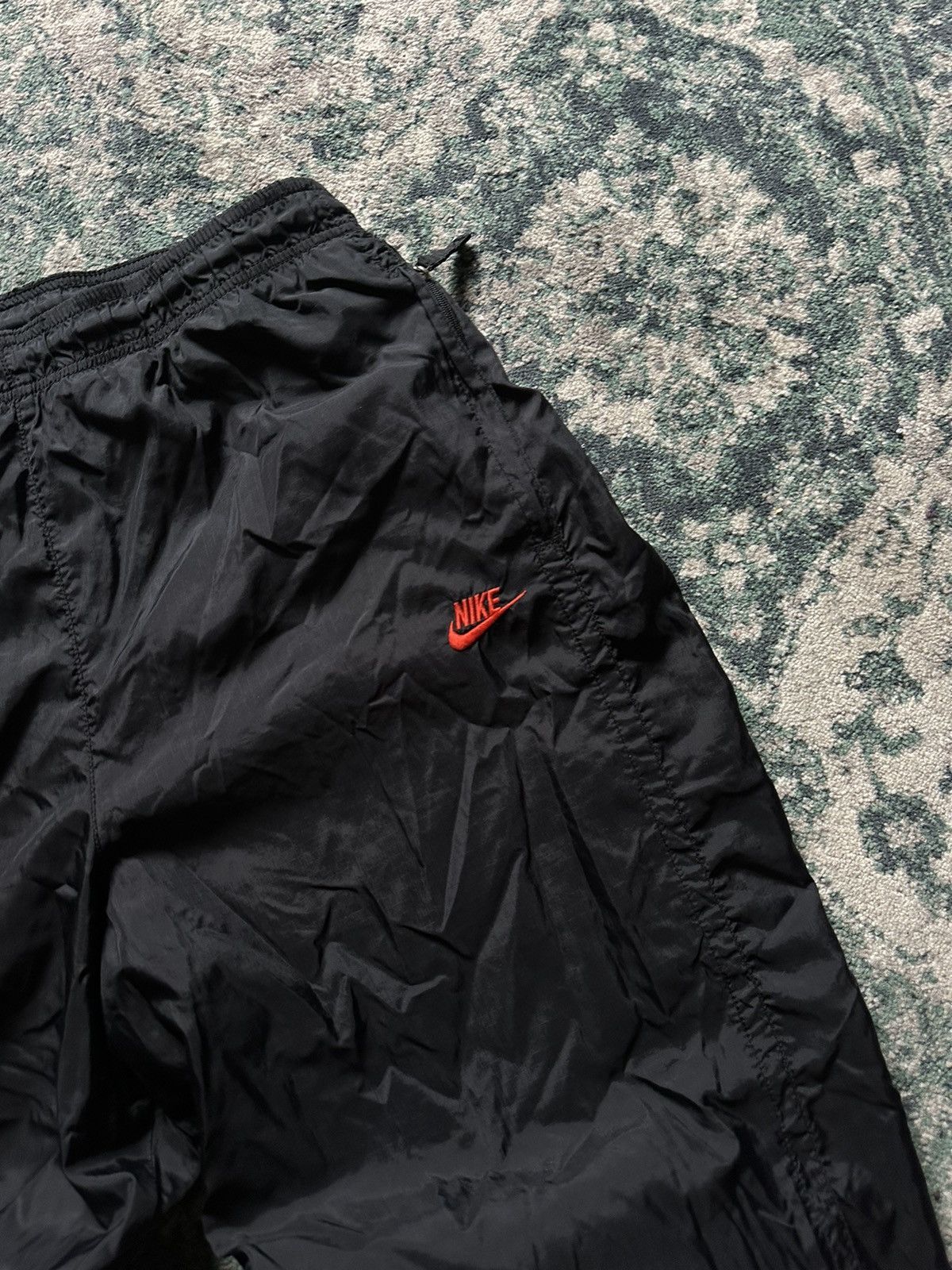 Nike VINTAGE NIKE SWOOSH TN SKEPTA STYLE NYLON TRACK PANTS Y2K XL Size US 36 / EU 52 - 3 Thumbnail