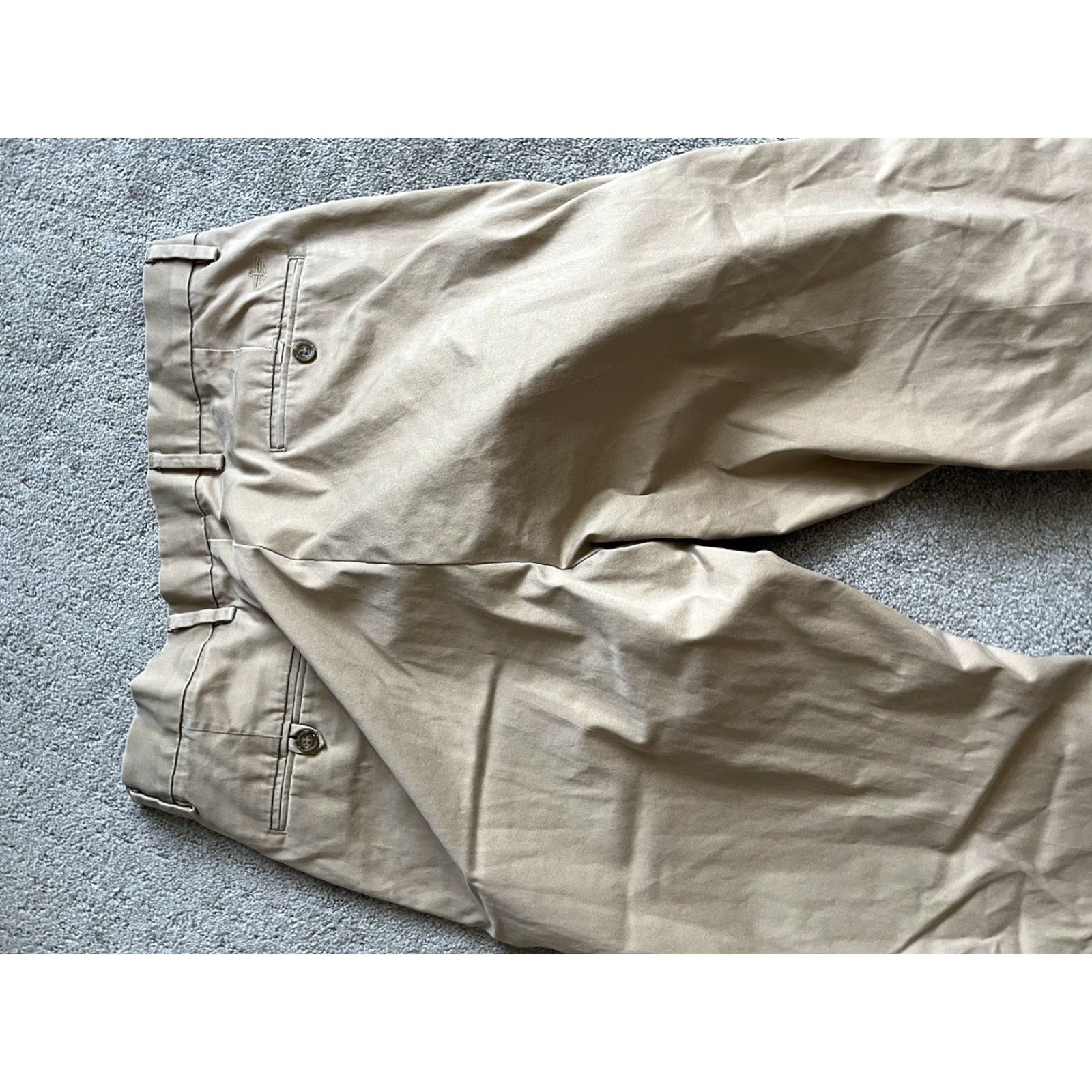 Dockers DOCKERS Pants Chinos Flat Front Classic Fit Beige 36x29 Men Regular 100% cotton Khaki Beige Solid Vintage? No. Size US 36 / EU 52 - 4 Thumbnail