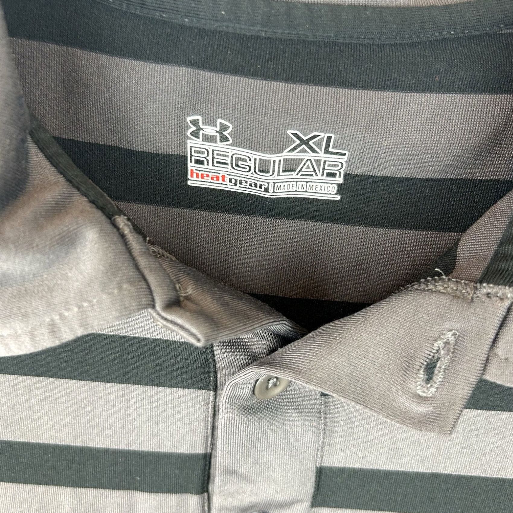 Under Armour Under Armour Polo Shirt Mens XL Regular Golf HeatGear Gray Stretch Logo Short Sleeve Collared Button Polo Size US XL / EU 56 / 4 - 3 Thumbnail