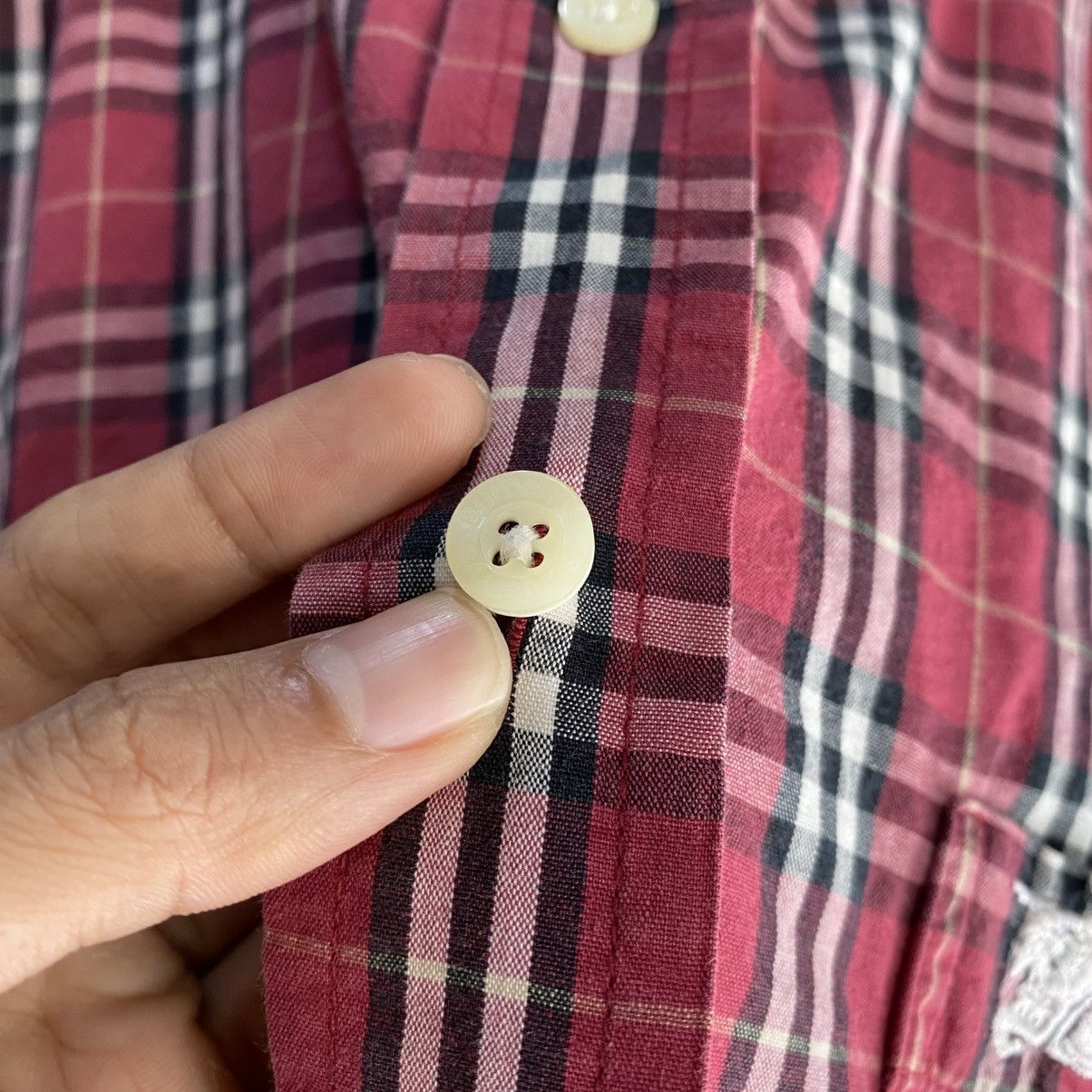 Burberry × Vintage Burberry Nova Check Light Maroon Shirt Button UP Size M Size US M / EU 48-50 / 2 - 8 Thumbnail