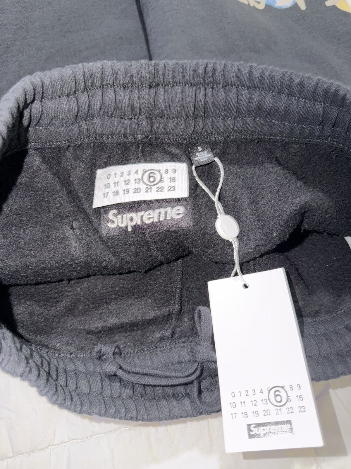 Maison Margiela × Supreme Supreme/MM6 Maison Margiela Eagle Sweatpant (size small) blk Size US 31 - 12 Thumbnail