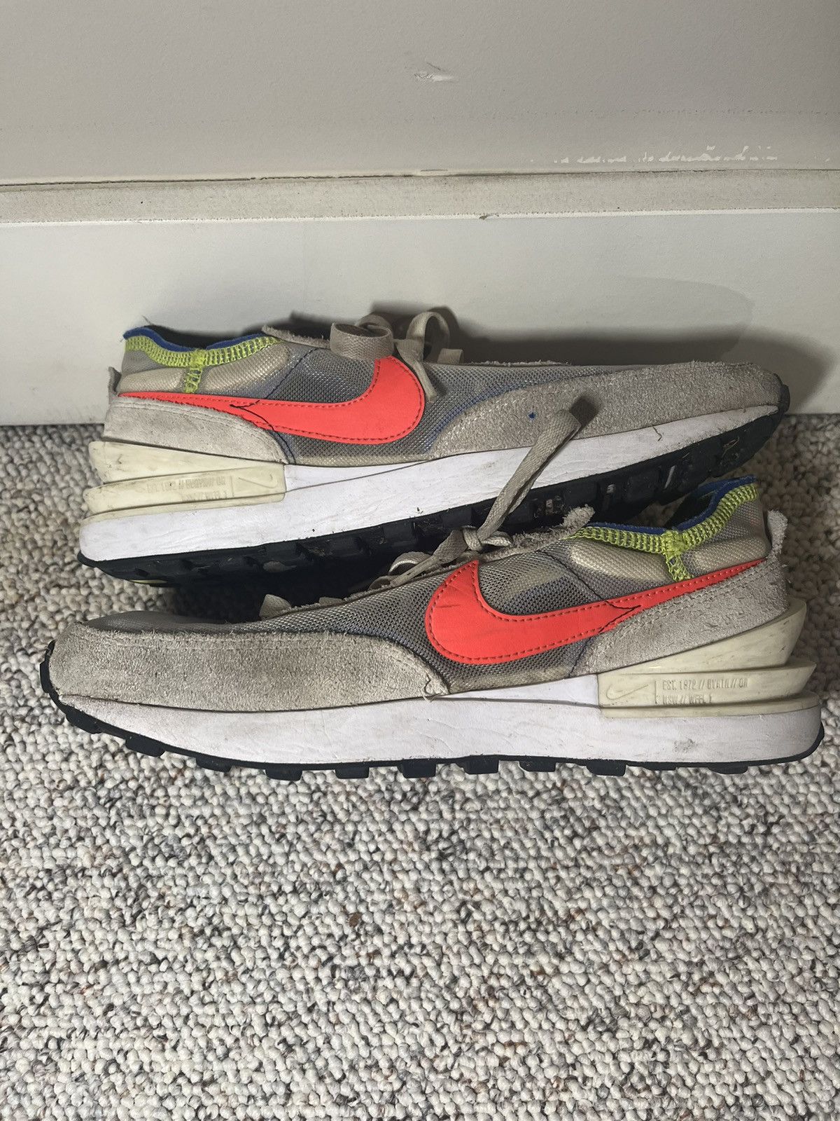 Nike Nike Waffle One Coconut Milk Crimson Size US 8.5 / EU 41-42 - 2 Thumbnail