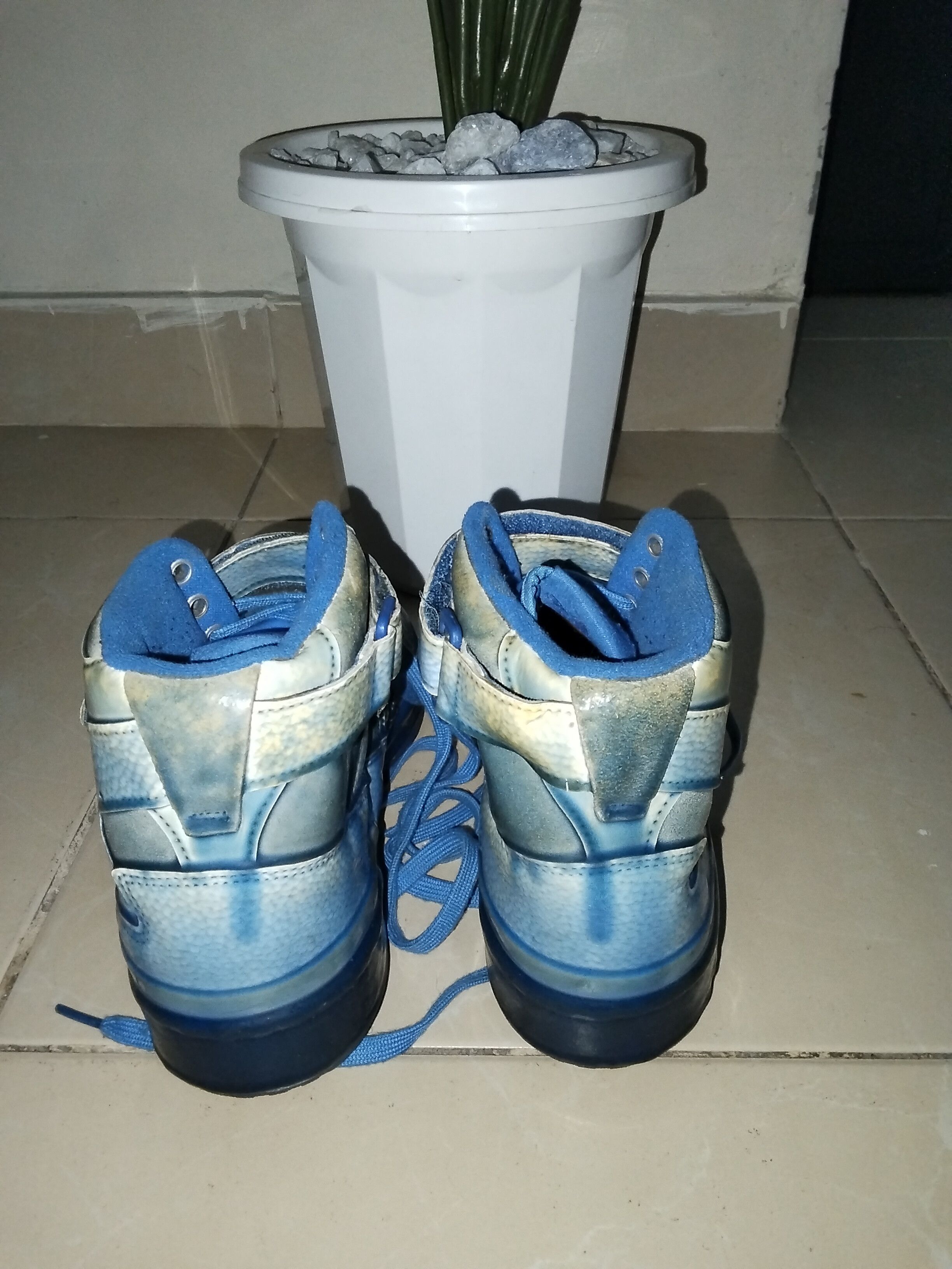 Adidas × Jeremy Scott Adidas x Jeremy Scott Forum Hi "Dipped Blue" sneaker. Size US 8 / EU 41 - 3 Thumbnail