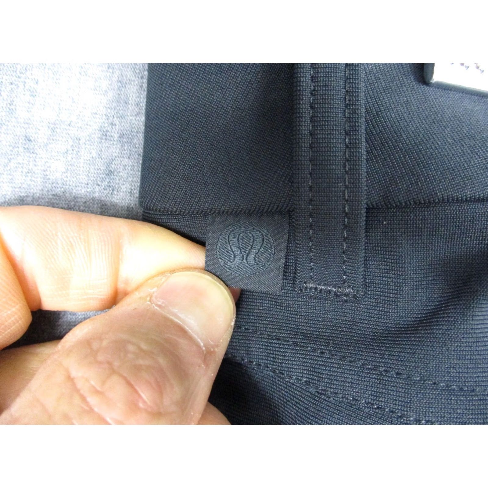 Lululemon Lululemon Pants Mens 31x32 Charcoal Gray Slim Tapered 5 Pocket Stretch Chino Size US 31 - 4 Thumbnail
