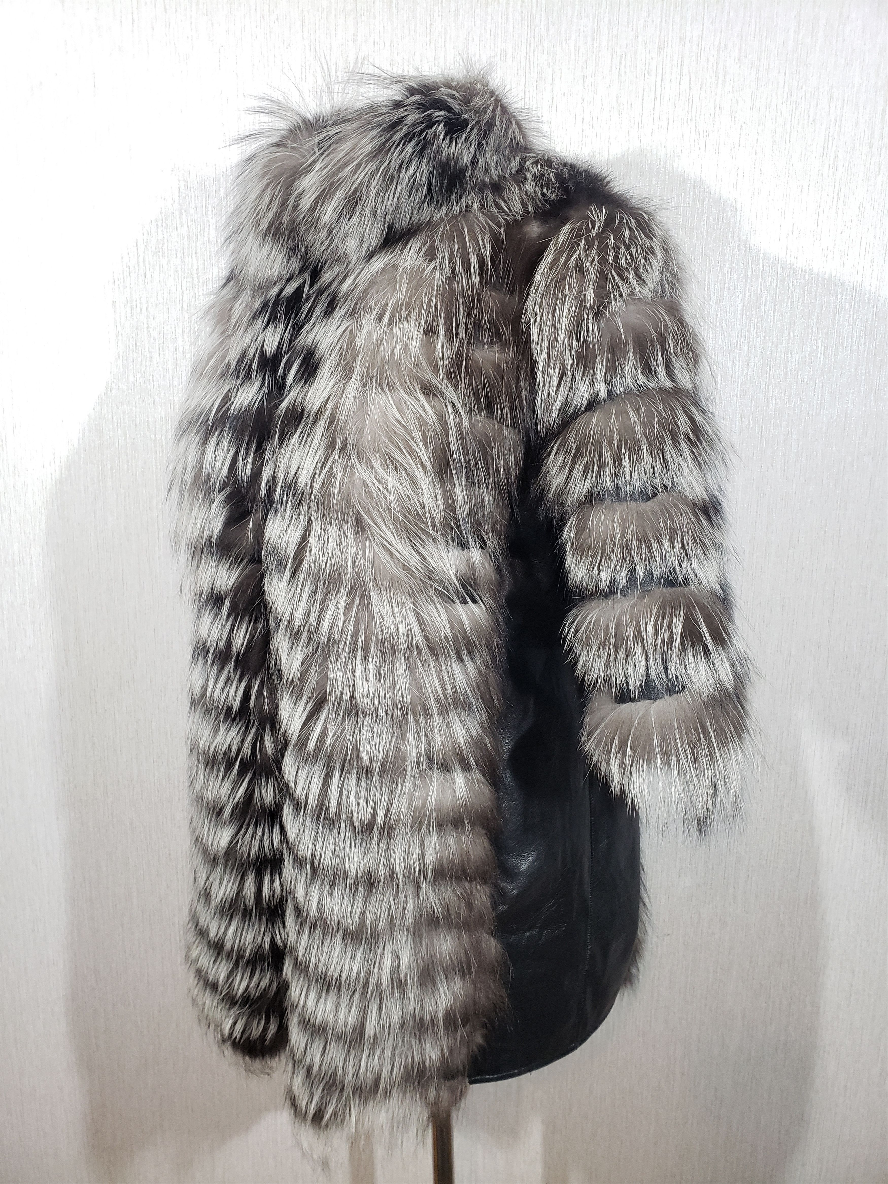 Furla Women's warm fur jacket. Size L / US 10 / IT 46 - 3 Thumbnail