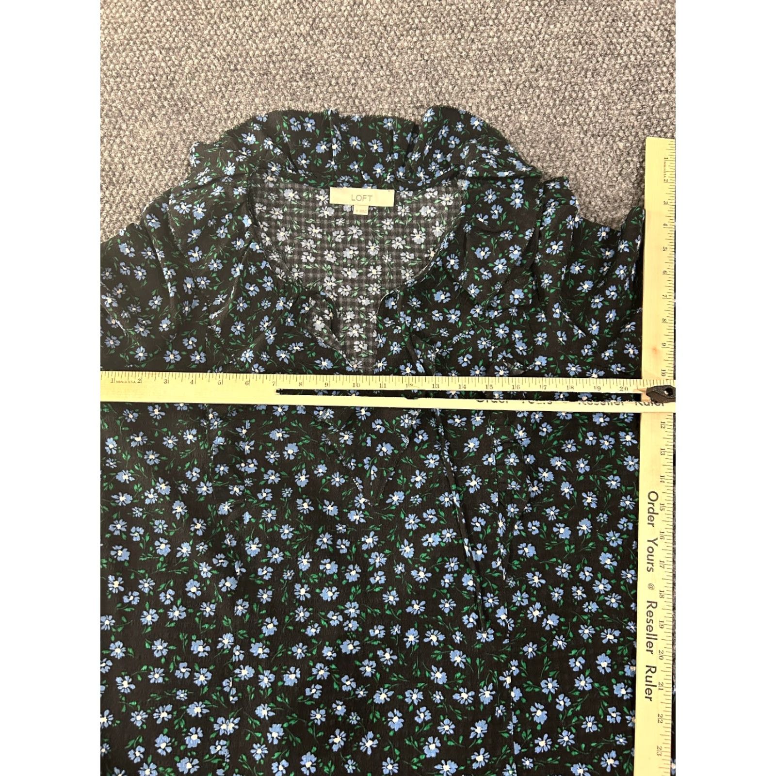 Loft LOFT Blouse Womens M Black Floral Long Sleeve V-Neck Ruffle Top Size M / US 6-8 / IT 42-44 - 3 Thumbnail