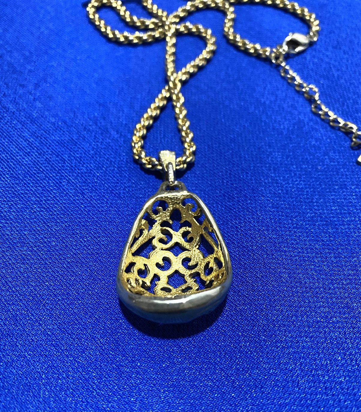 Yves Saint Laurent Yves Saint Laurent Earl Leroder Pendant Size ONE SIZE - 6 Thumbnail