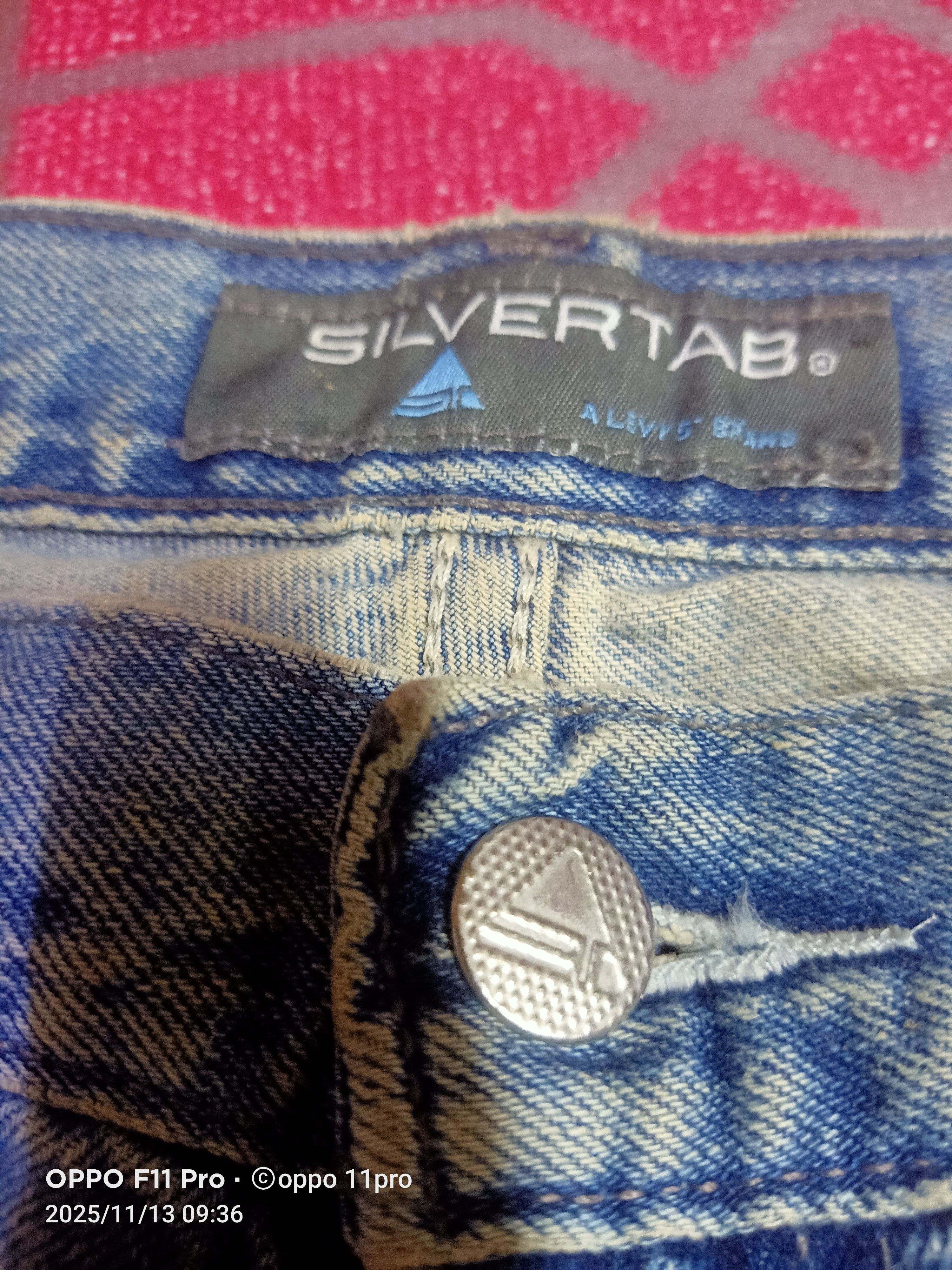 Levi's 🌟Vintag Levis 90s Silver Loose Jeans 🌟 Size US 34 / EU 50 - 12 Thumbnail