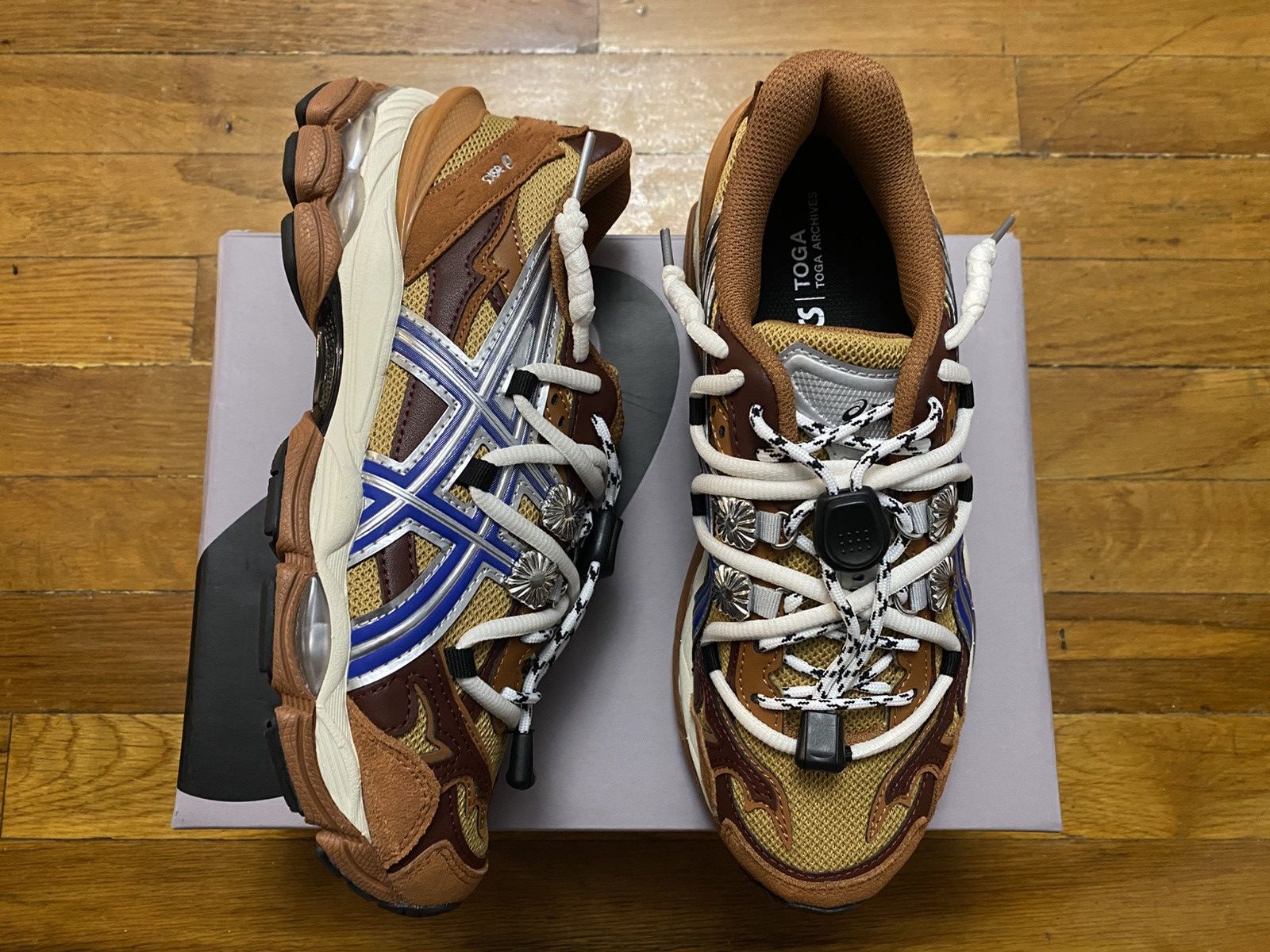 Asics Size 5.5 - Asics Gel-Cumulus 16 TOGA Brown Blue Silver Men’s Size US 5.5 / EU 38 - 9 Thumbnail