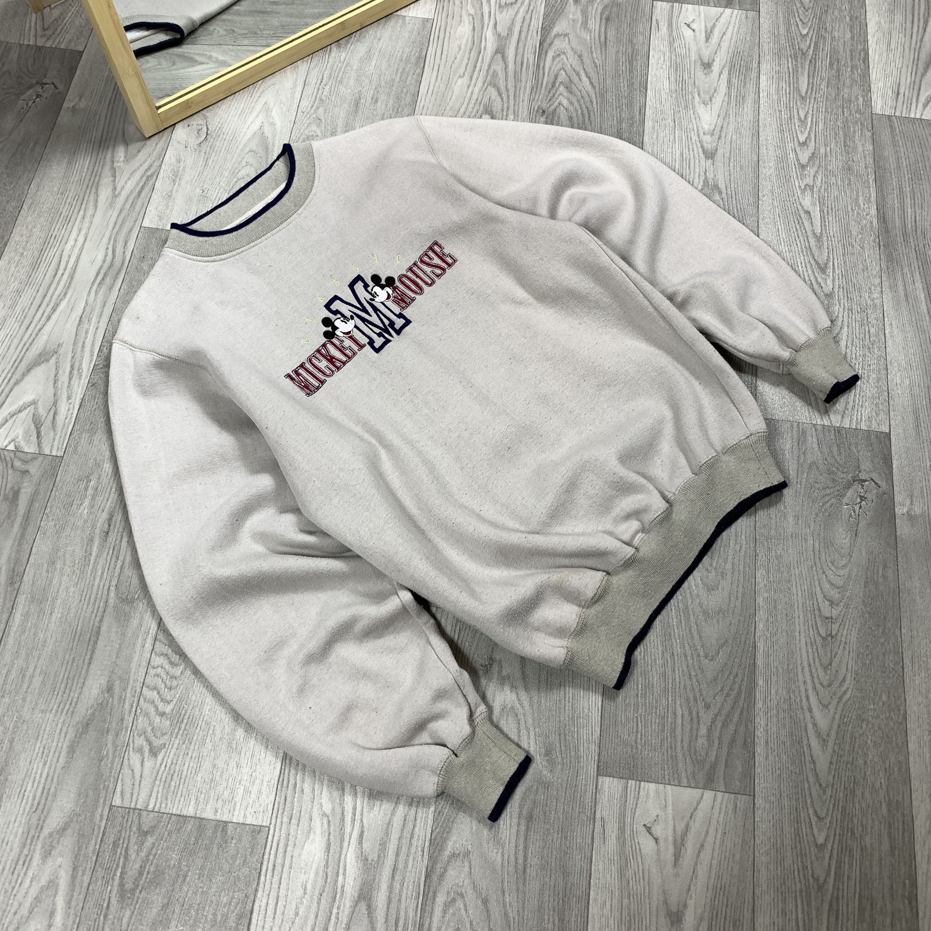 Mickey & Co. Vintage Mickey Mouse Disney 90s Beige Embroidered Sweatshirt Size US M / EU 48-50 / 2 - 4 Thumbnail