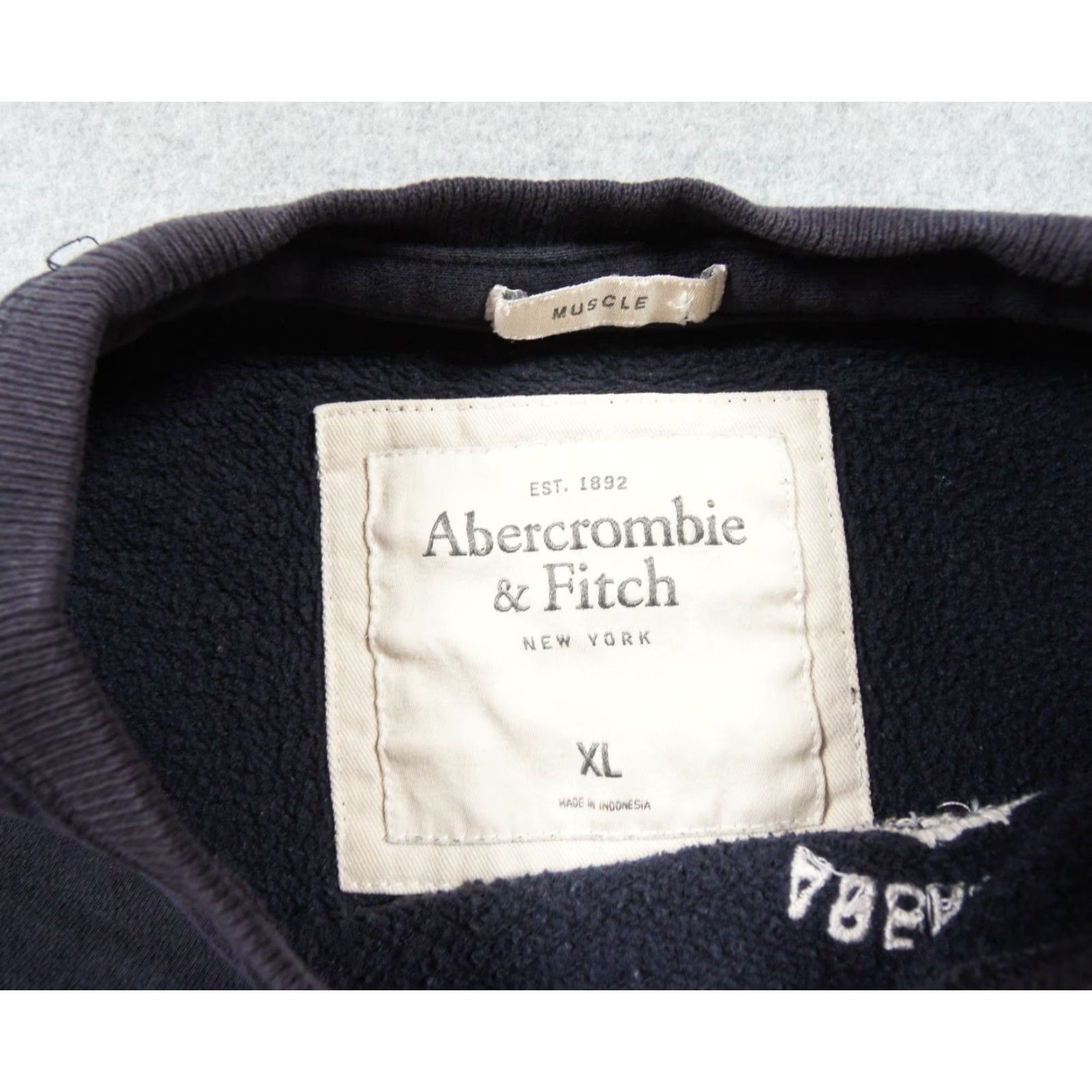 Abercrombie & Fitch Abercrombie & Fitch Sweatshirt Mens XLarge Blue Crewneck Muscle Pullover Adult Size US XL / EU 56 / 4 - 6 Thumbnail