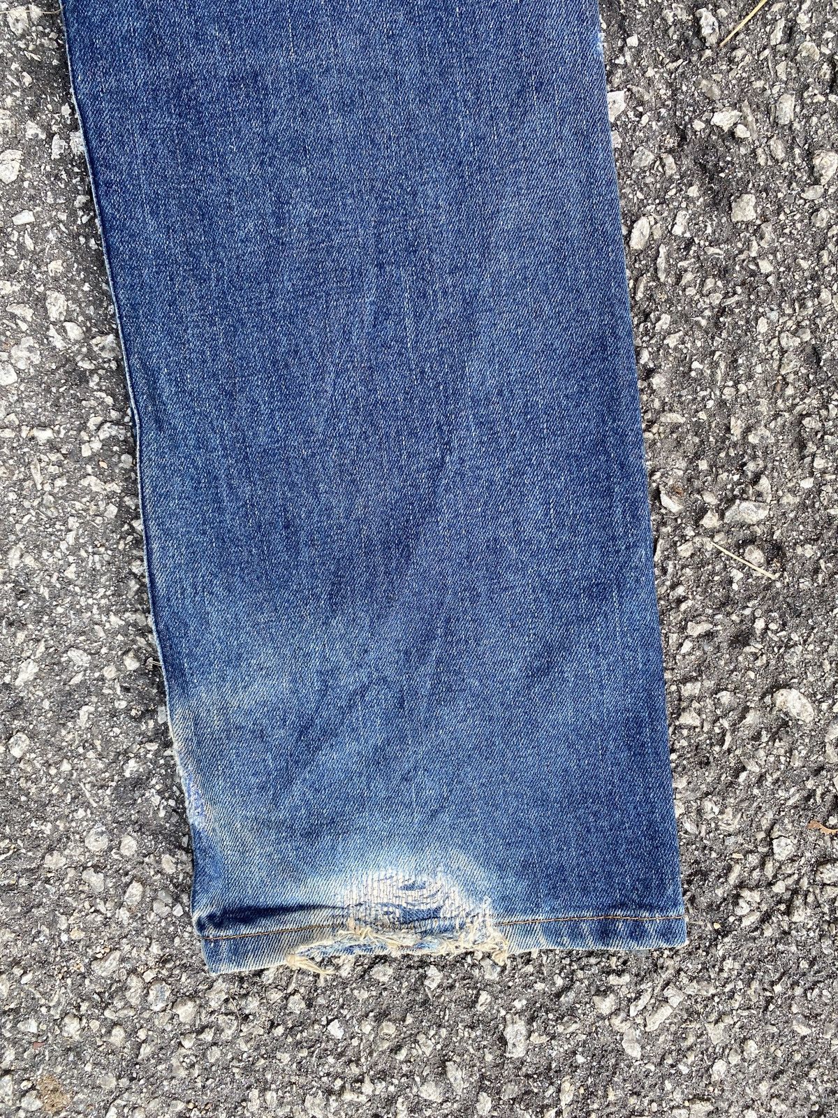 Diesel × Vintage Vintage 90’s Diesel D Blue Washed Distressed Denim Size US 32 / EU 48 - 13 Thumbnail