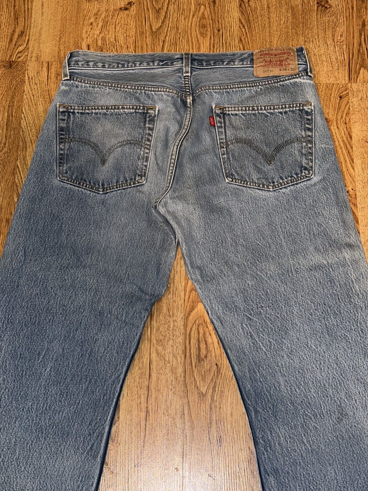 Vintage Vtg Levi's 501XX Faded Jeans Y2K 2002 Whiskering Fading Size US 34 / EU 50 - 2 Thumbnail