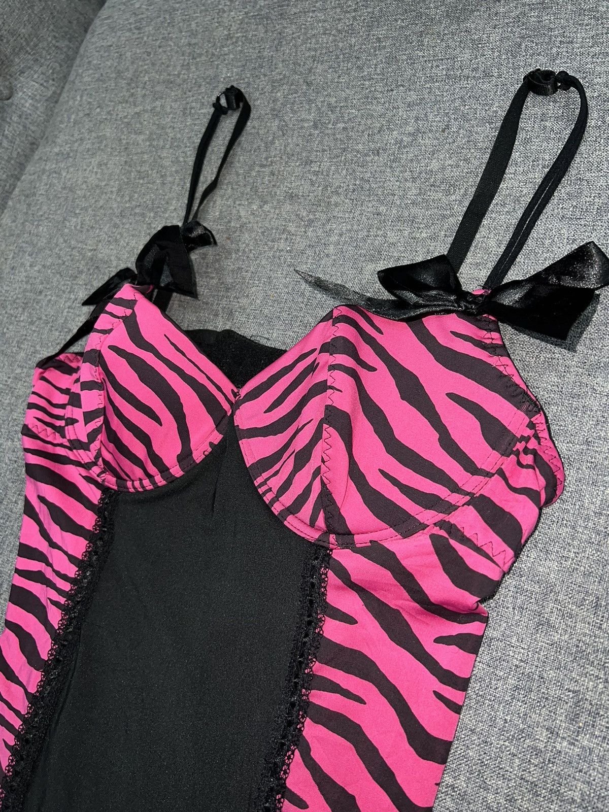 Tripp NYC Vintage Hot Topic zebra corset garter 🦓 🎀 Size M / US 6-8 / IT 42-44 - 6 Thumbnail