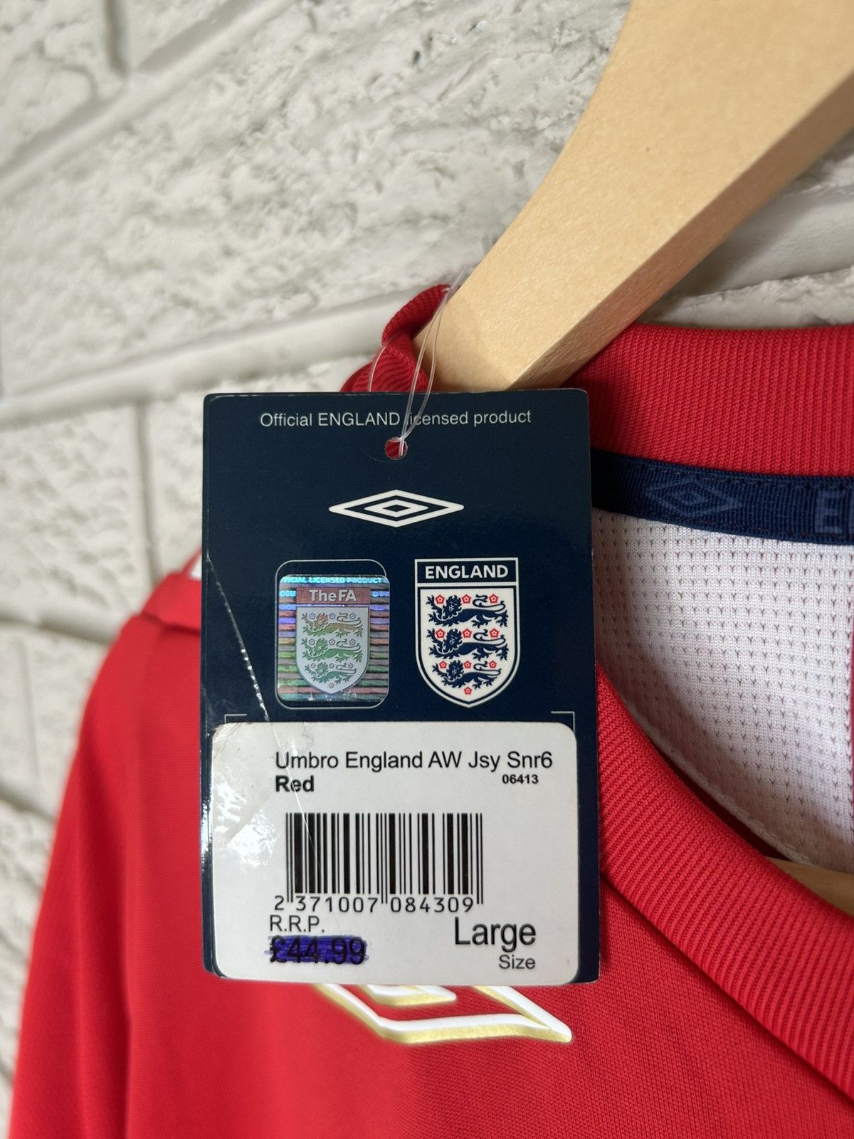 Umbro Vintage Umbro England 2006 Away Jersey Size US L / EU 52-54 / 3 - 11 Thumbnail